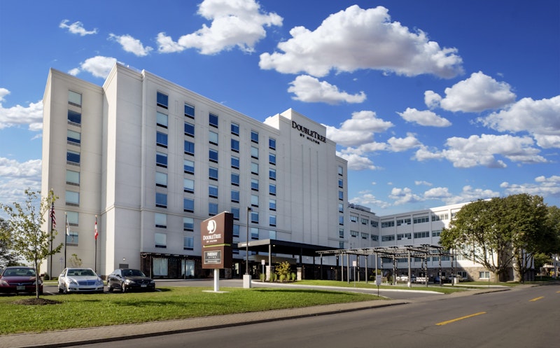 DoubleTree by Hilton Niagara Falls