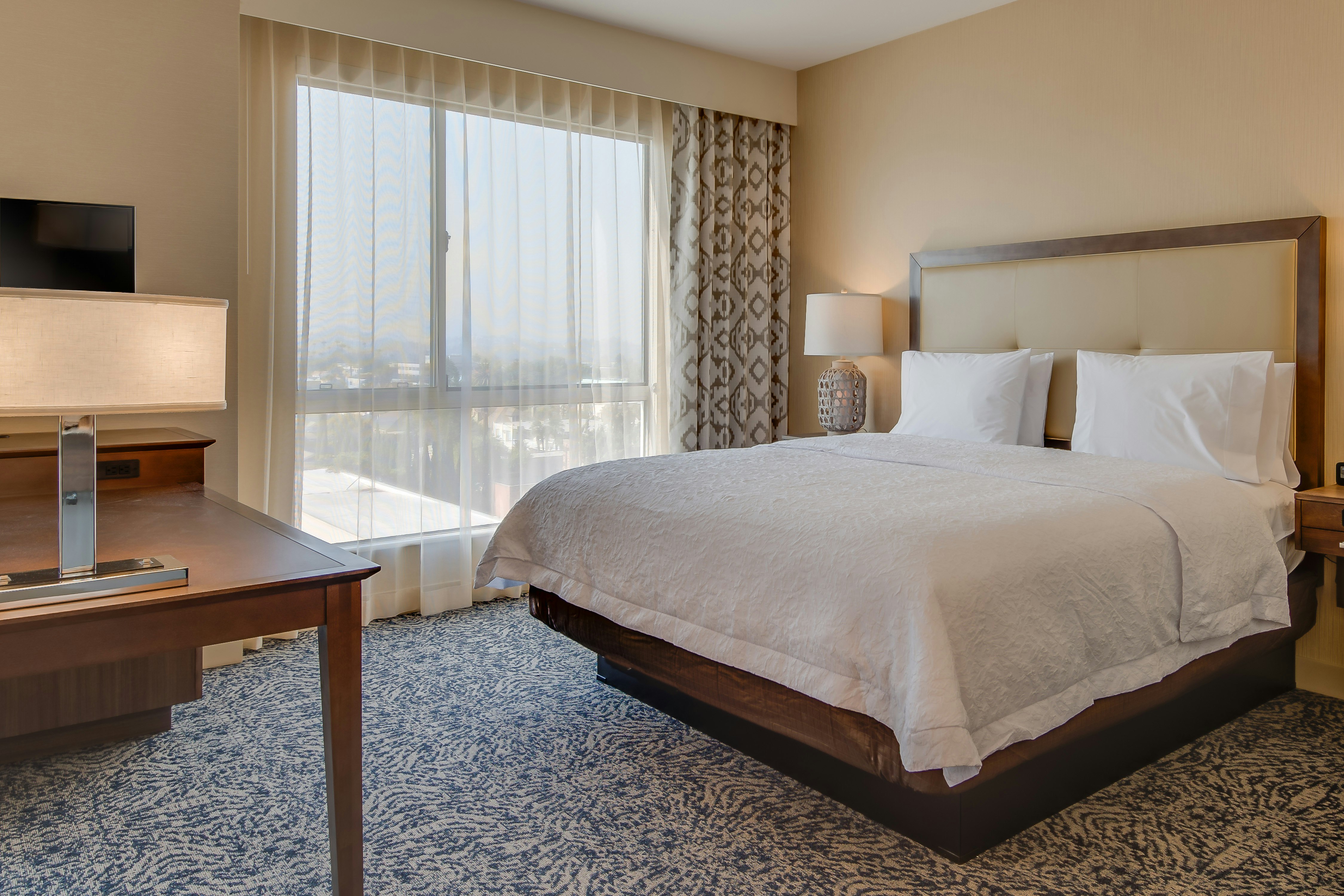 Hampton Inn & Suites Los Angeles/Glendale