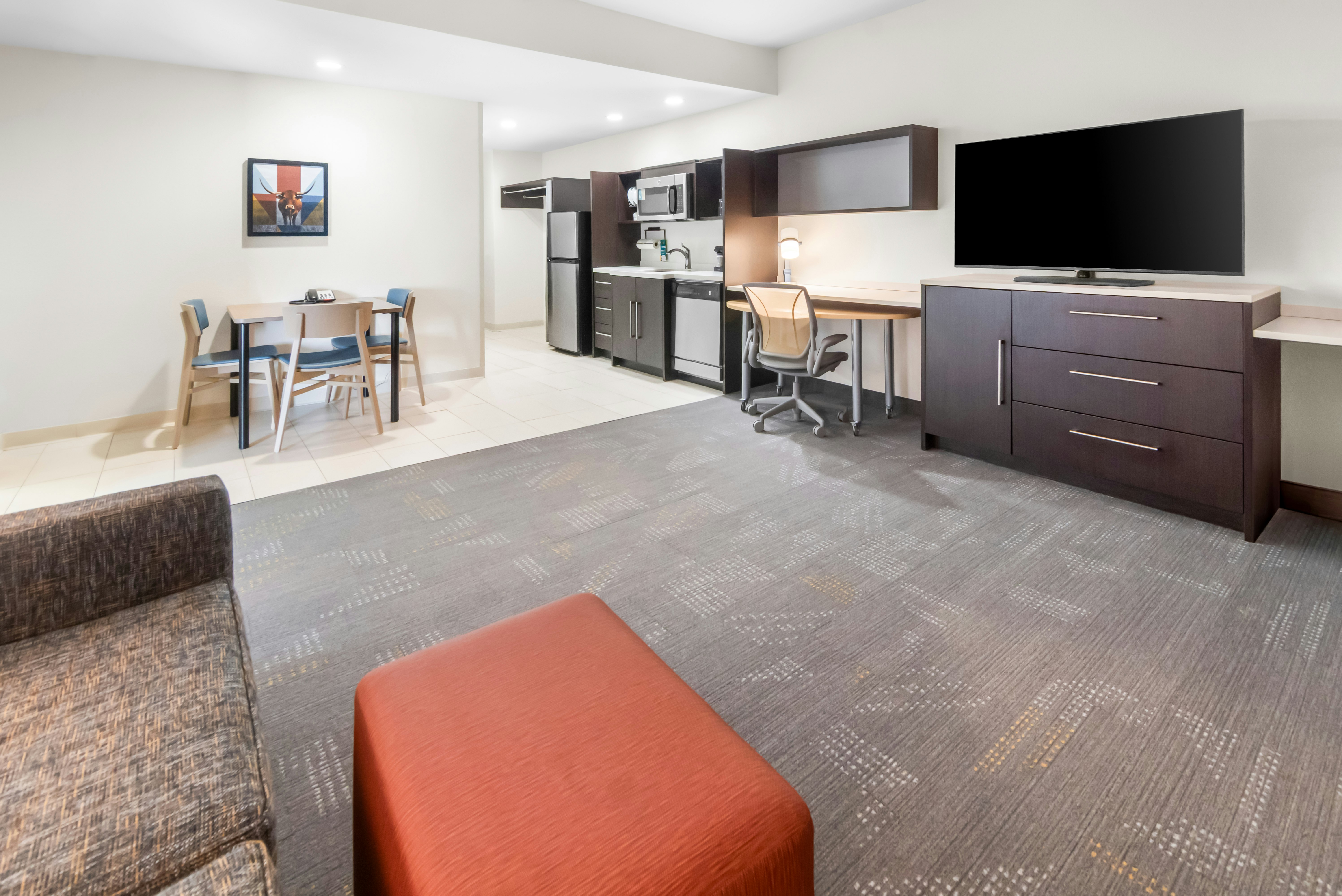 1 KING 1BDRM SUITE NONSMOK