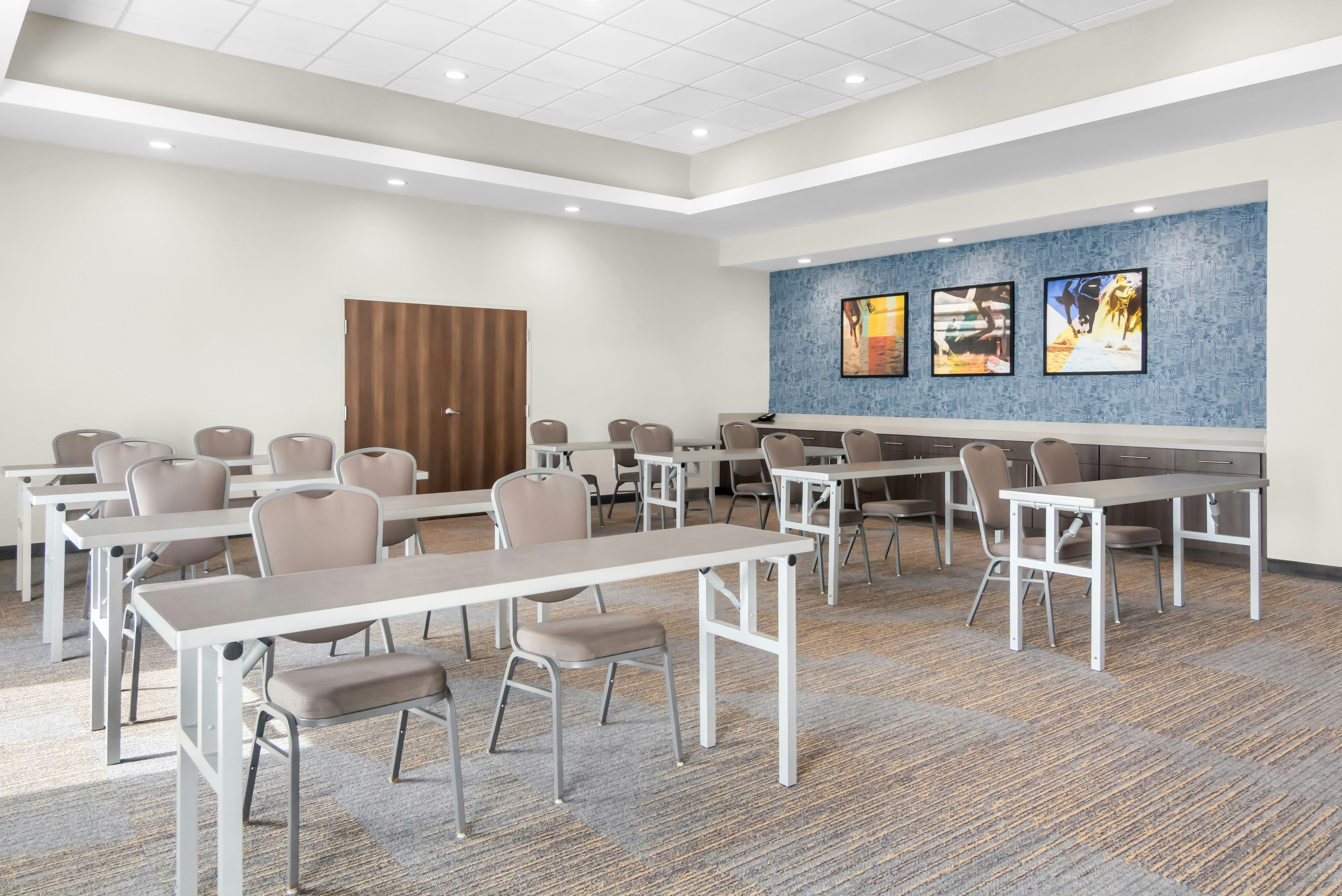 Home2 Suites by Hilton Dallas Grand Prairie