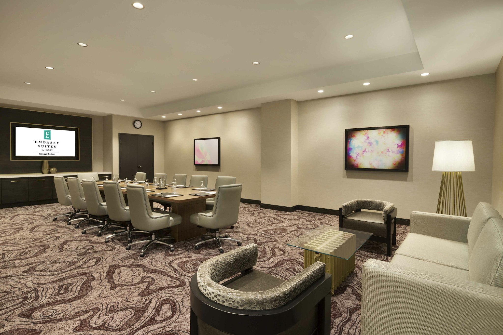 Embassy Suites by Hilton Minneapolis Downtown