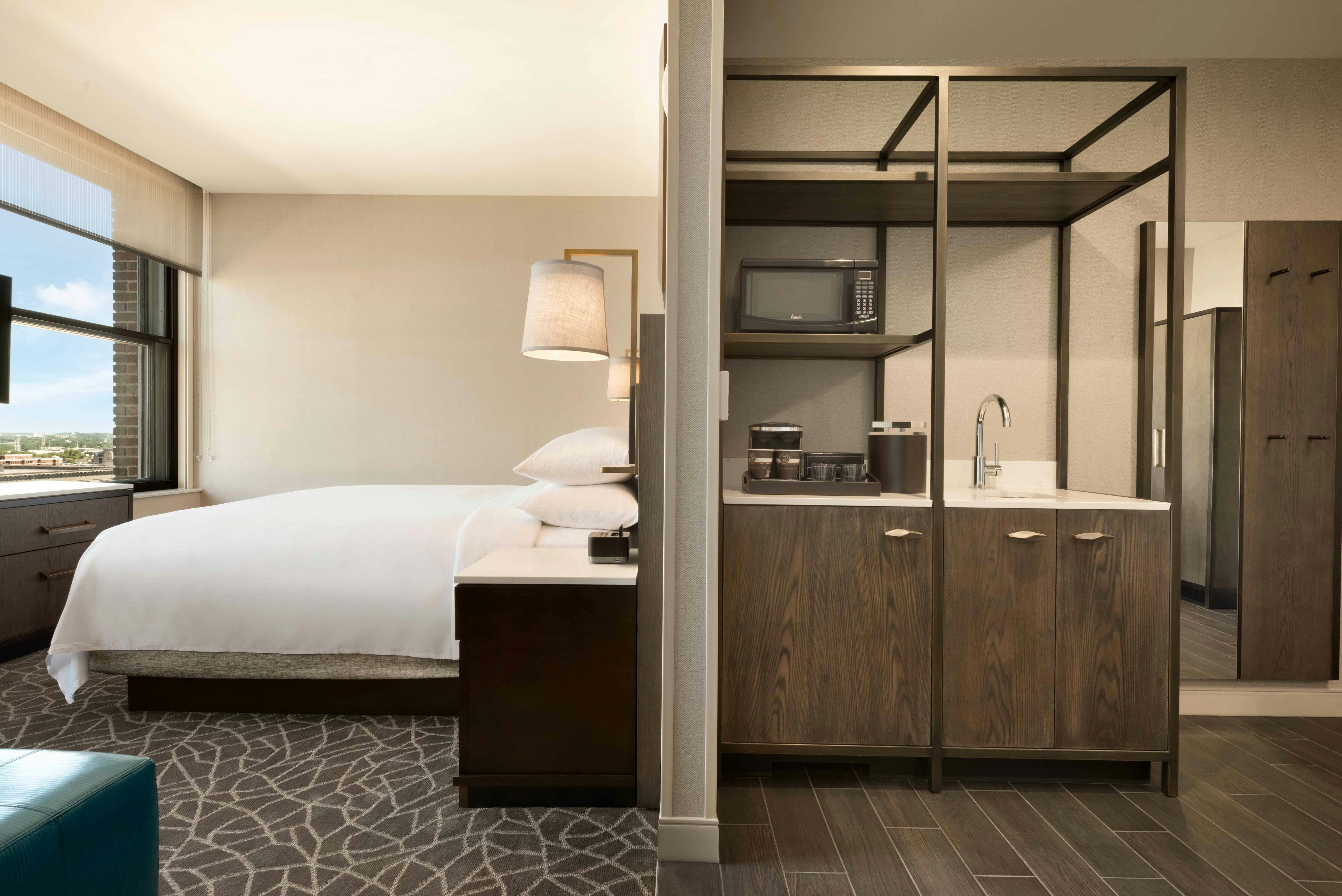 Embassy Suites by Hilton Minneapolis Downtown
