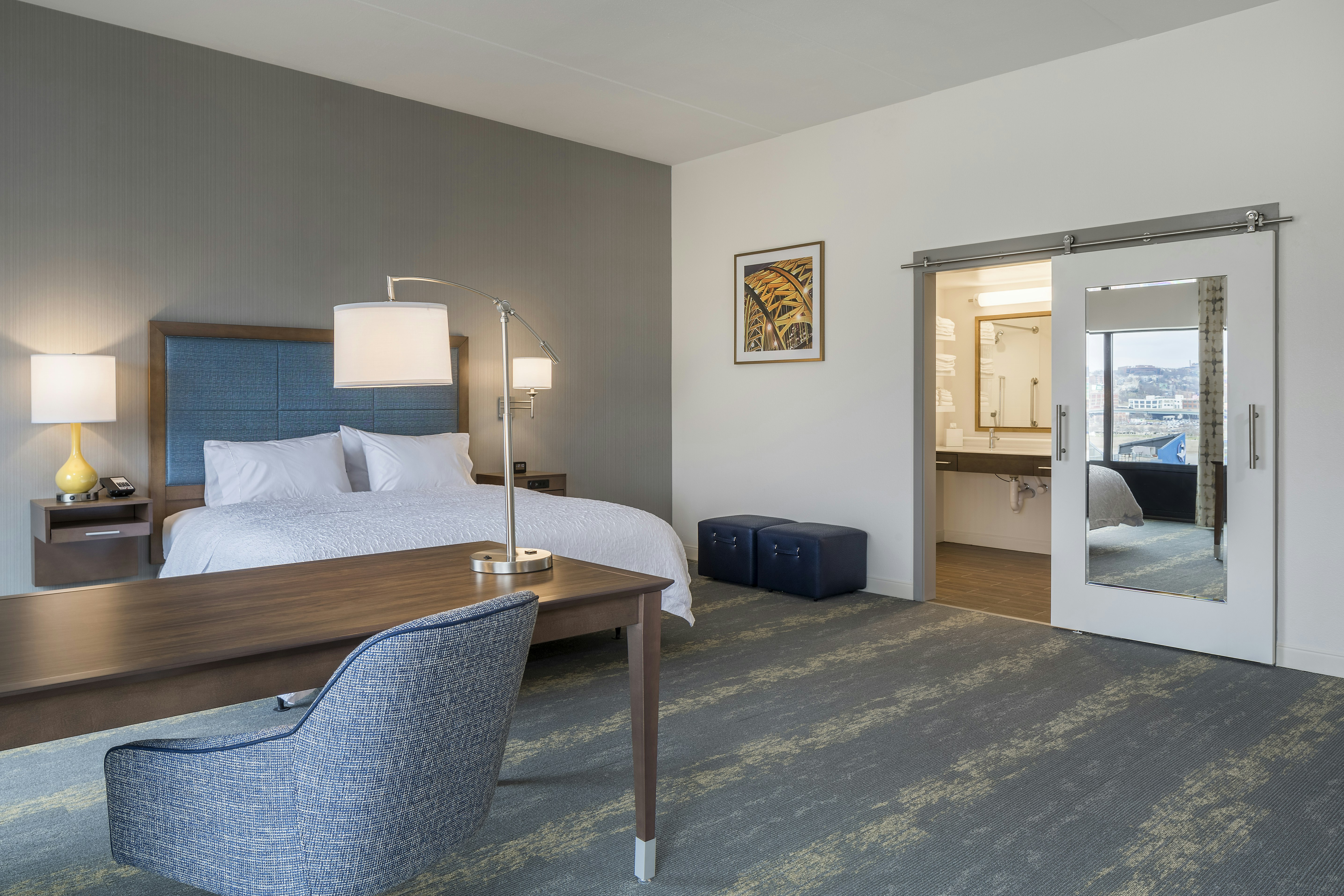 Hampton Inn and Suites Newport/Cincinnati