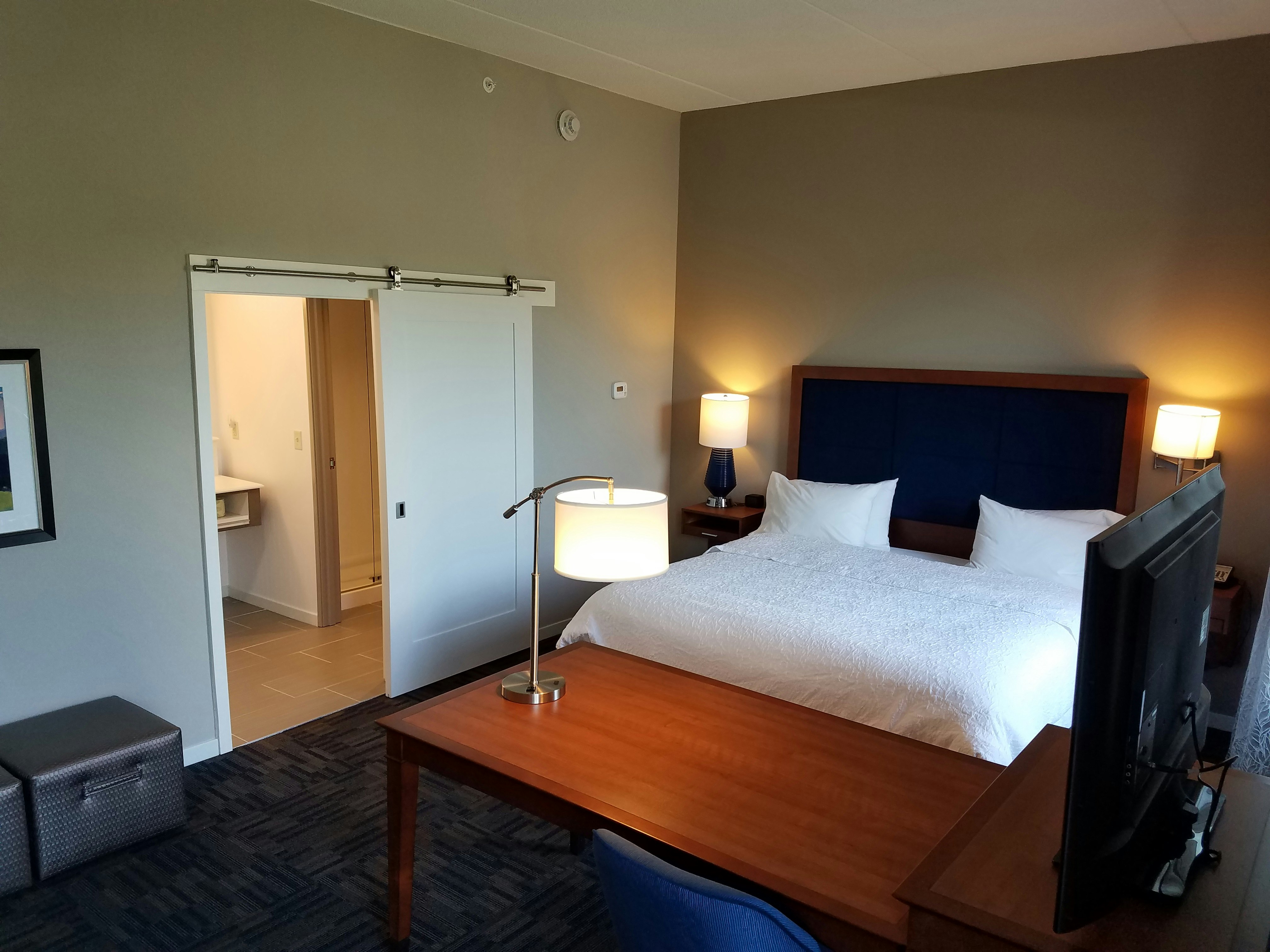 Hampton Inn & Suites Newburgh – Stewart Airport