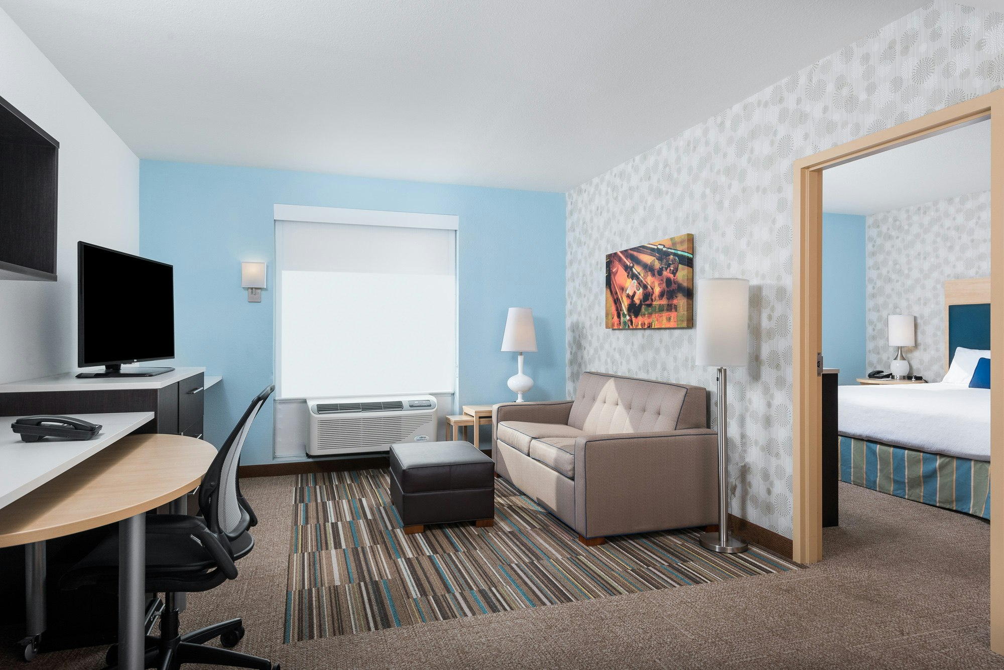 1 KING 1BDRM SUITE NONSMOK