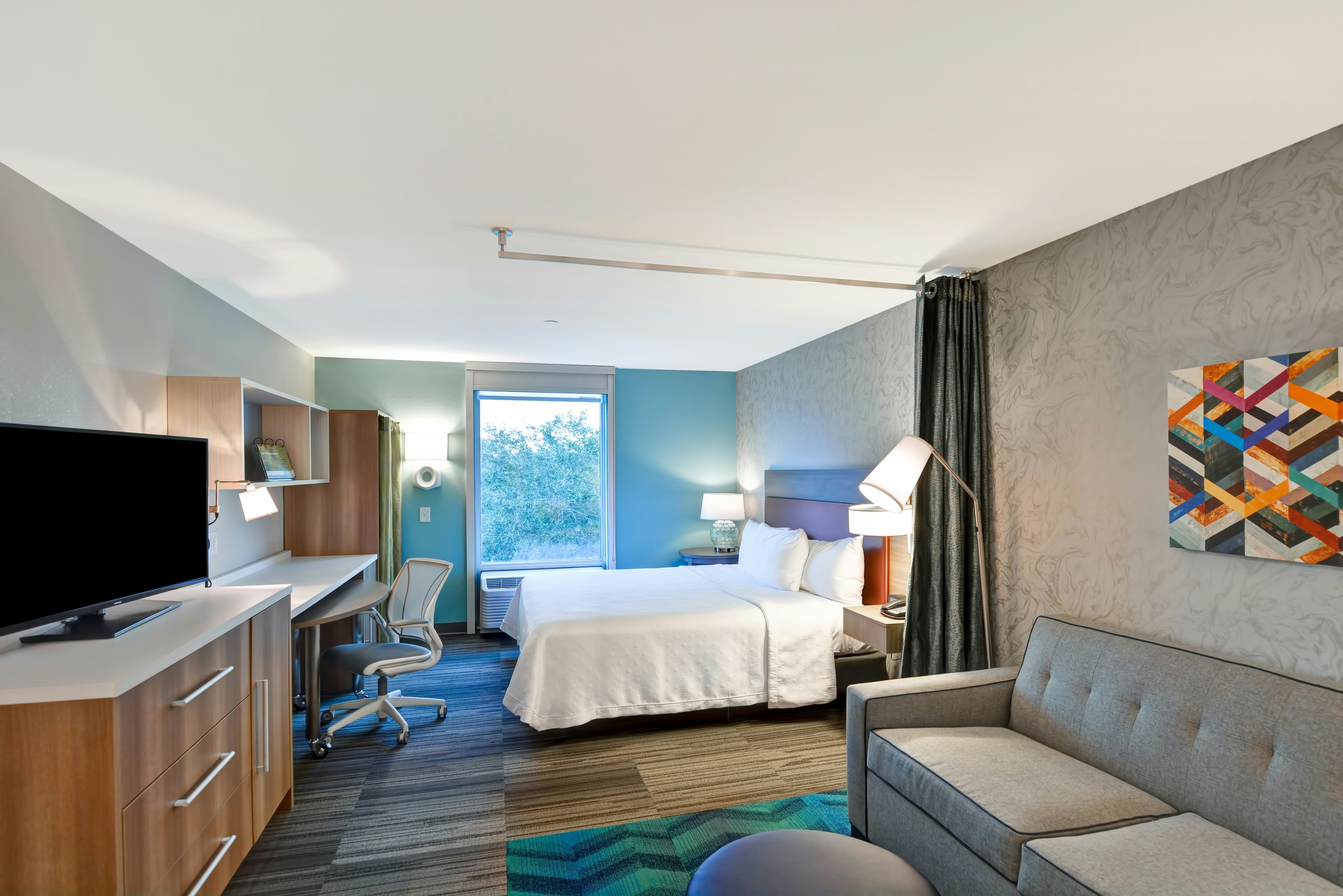 Home2 Suites by Hilton Tampa – USF/Near Busch Gardens