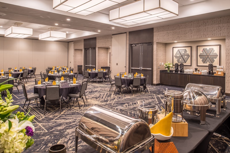 DoubleTree by Hilton Lafayette East