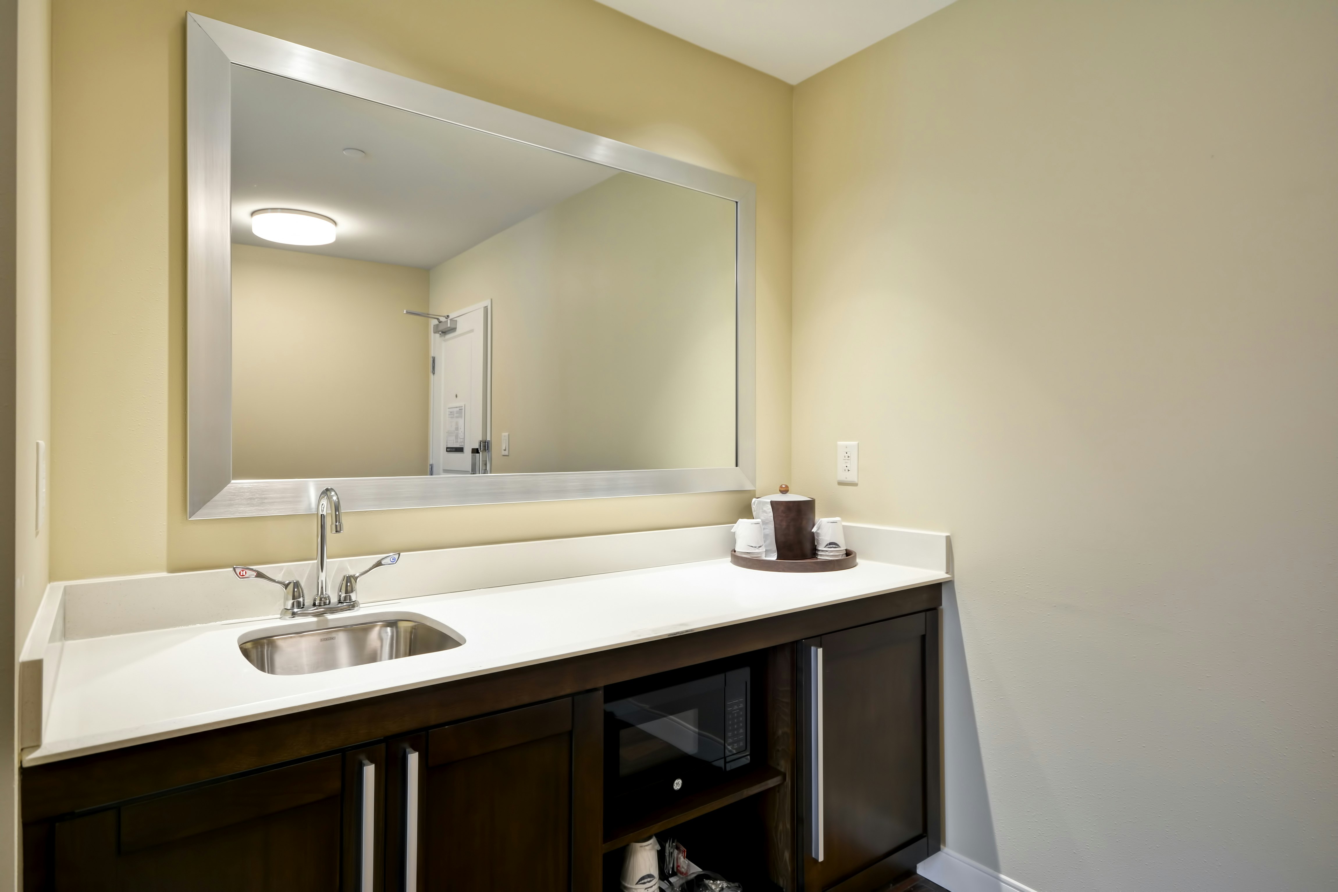 Hampton Inn & Suites Charleston Airport
