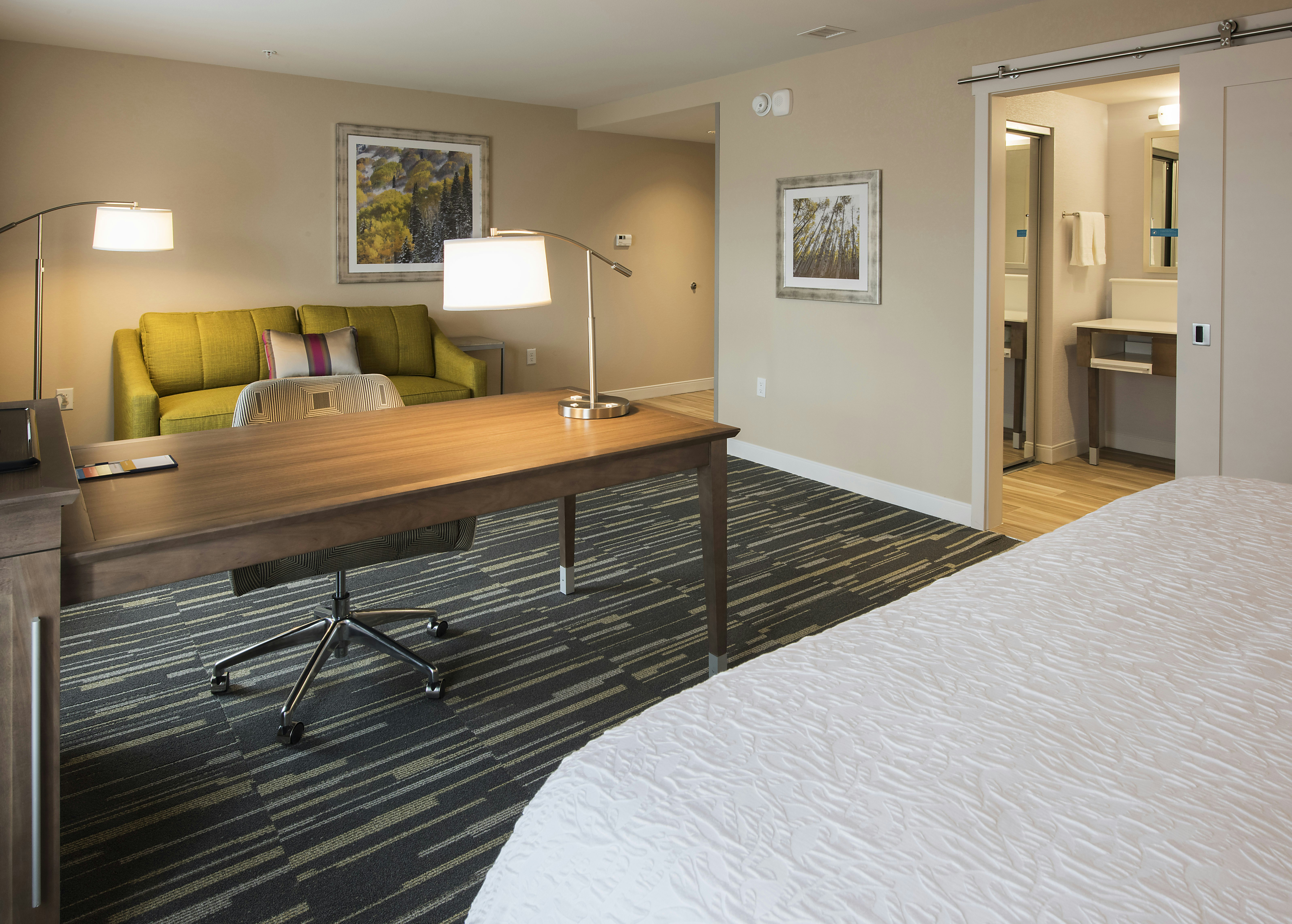 Hampton Inn & Suites Seattle/Redmond