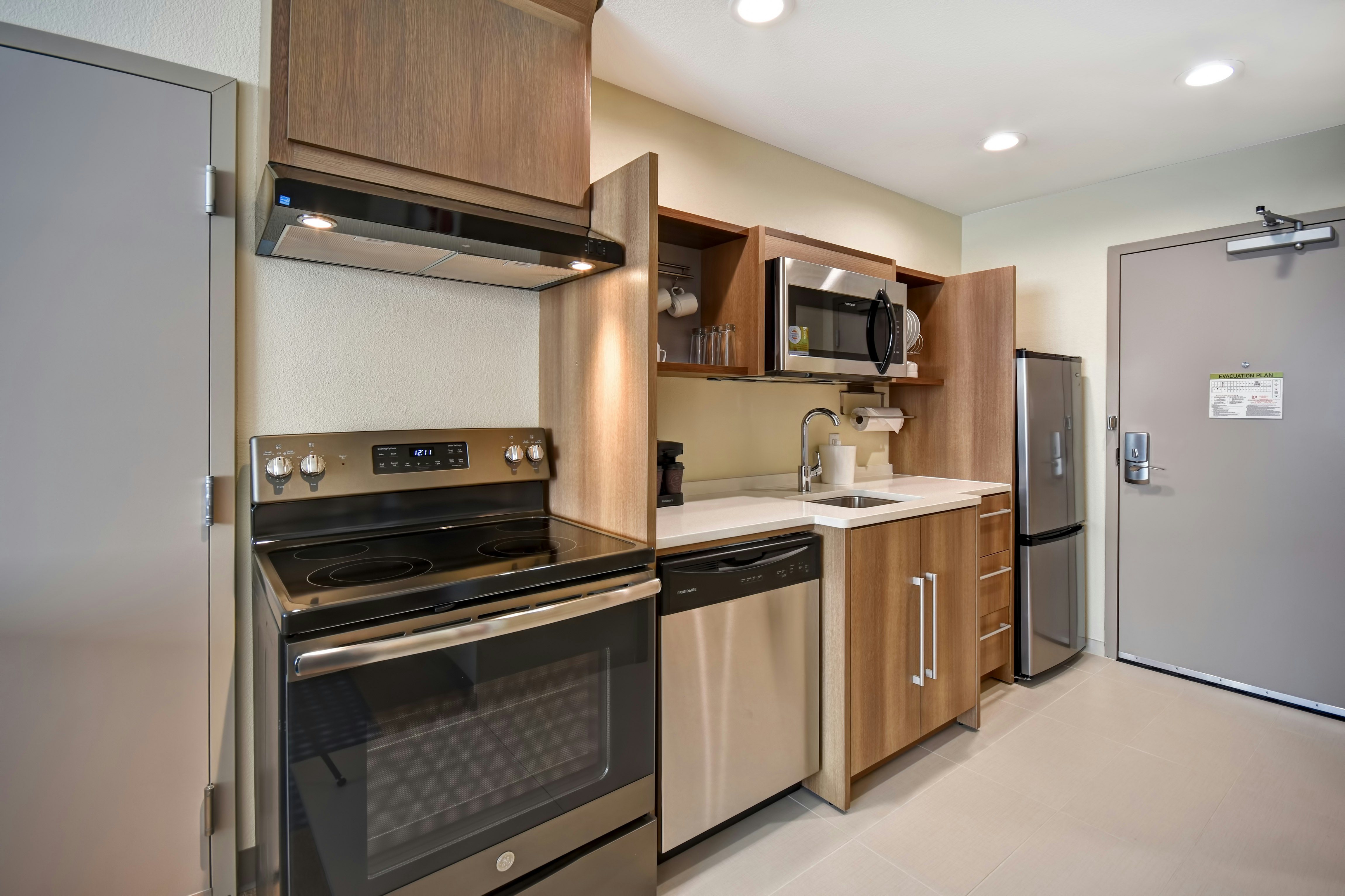 1 KING STUDIO SUITE RANGE