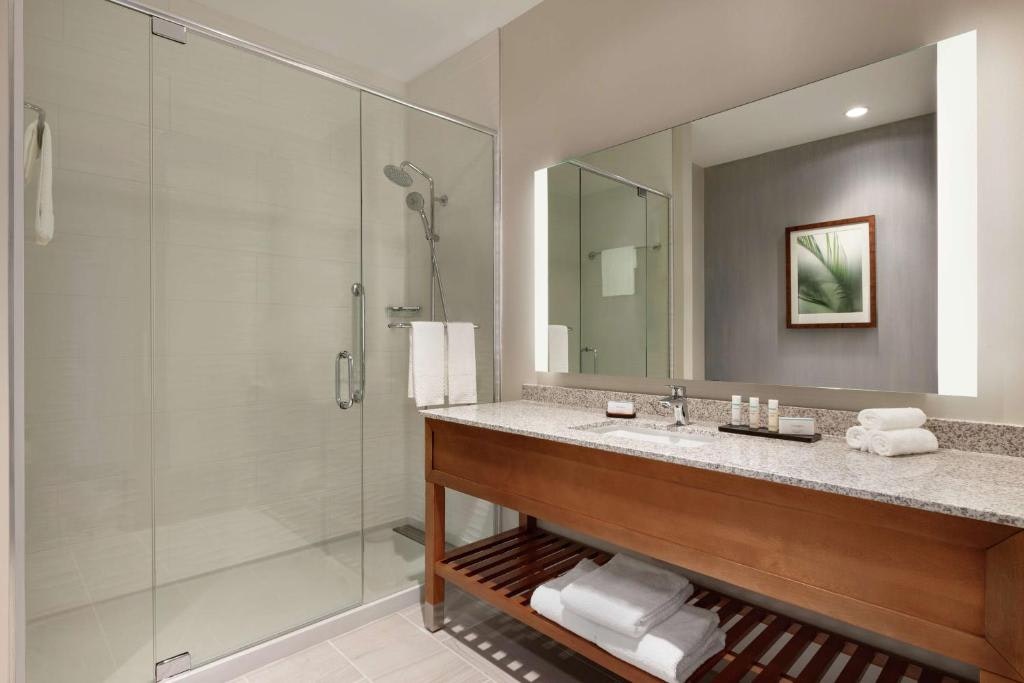 Embassy Suites by Hilton Sarasota