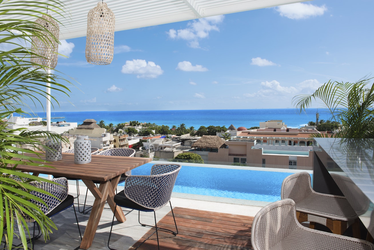 The Fives Downtown Hotel & Residences, Curio Collection by Hilton