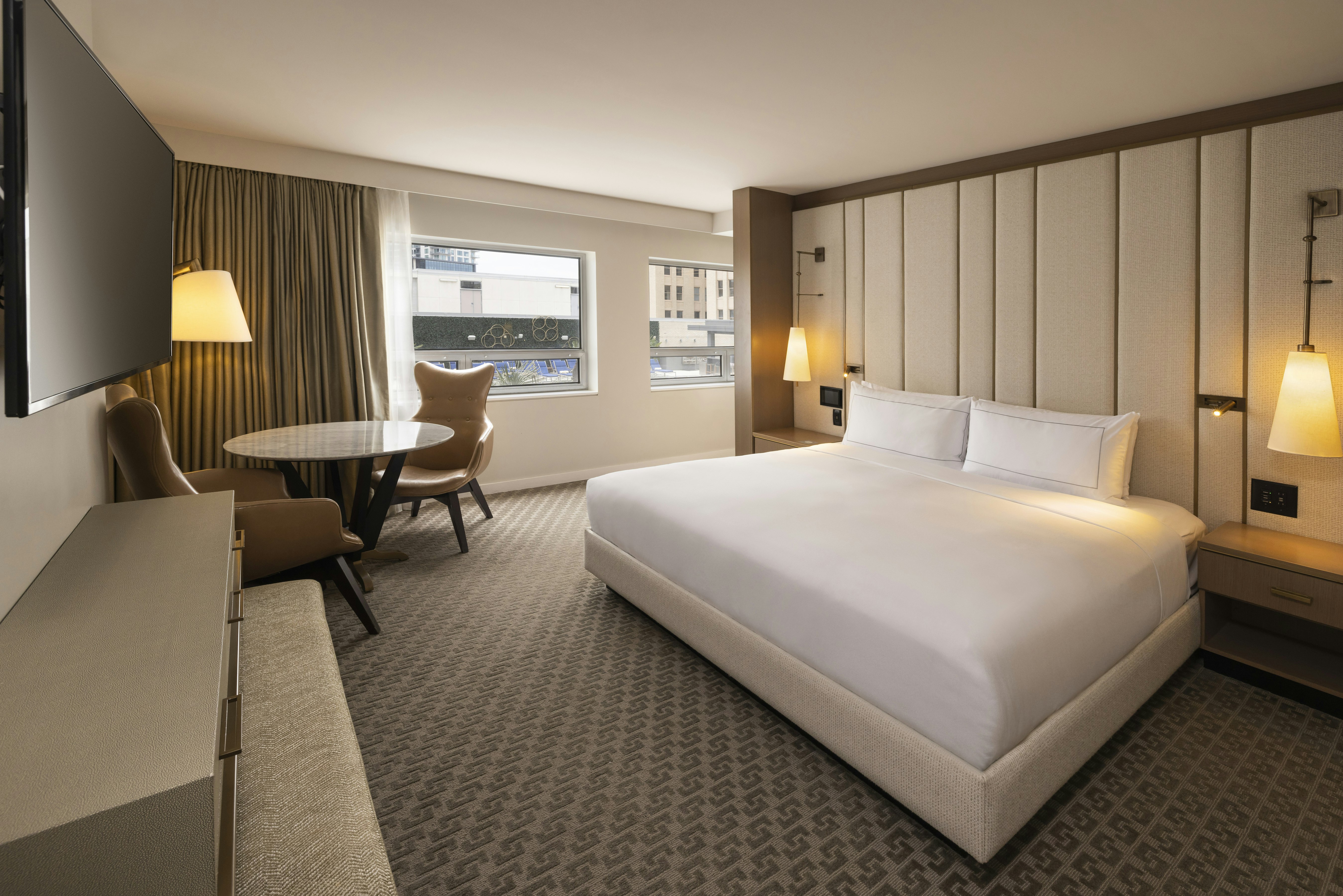 The Statler Dallas, Curio Collection by Hilton