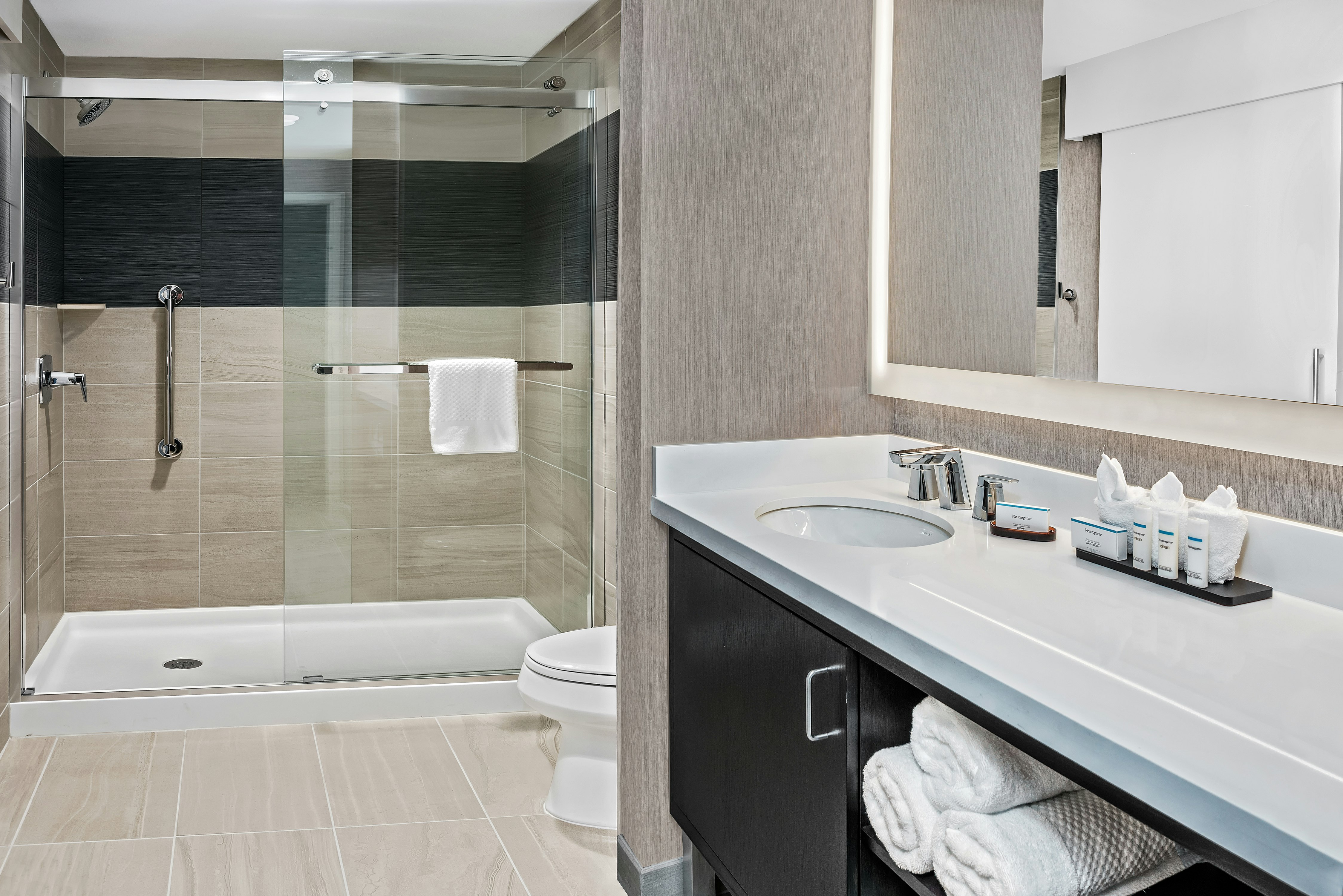 Embassy Suites by Hilton Houston West – Katy