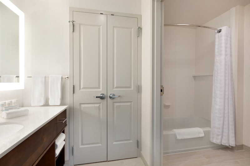 Homewood Suites by Hilton Arlington Rosslyn Key Bridge