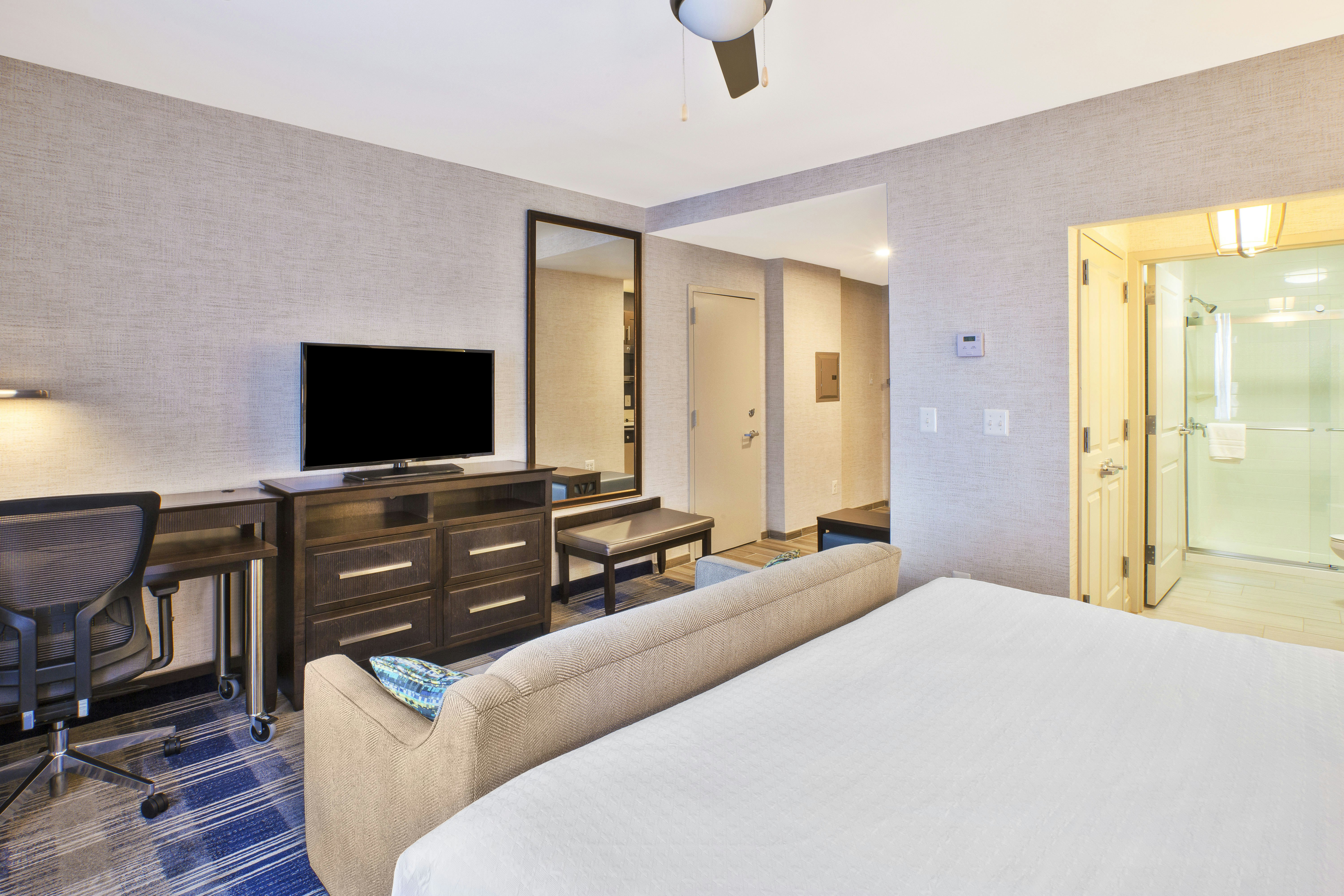 Homewood Suites by Hilton Arlington Rosslyn Key Bridge