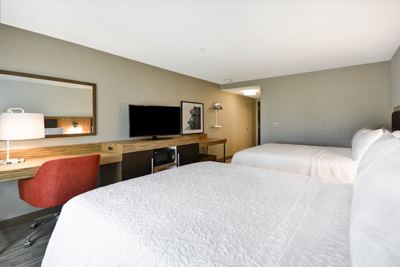 Hampton Inn & Suites Detroit/Warren