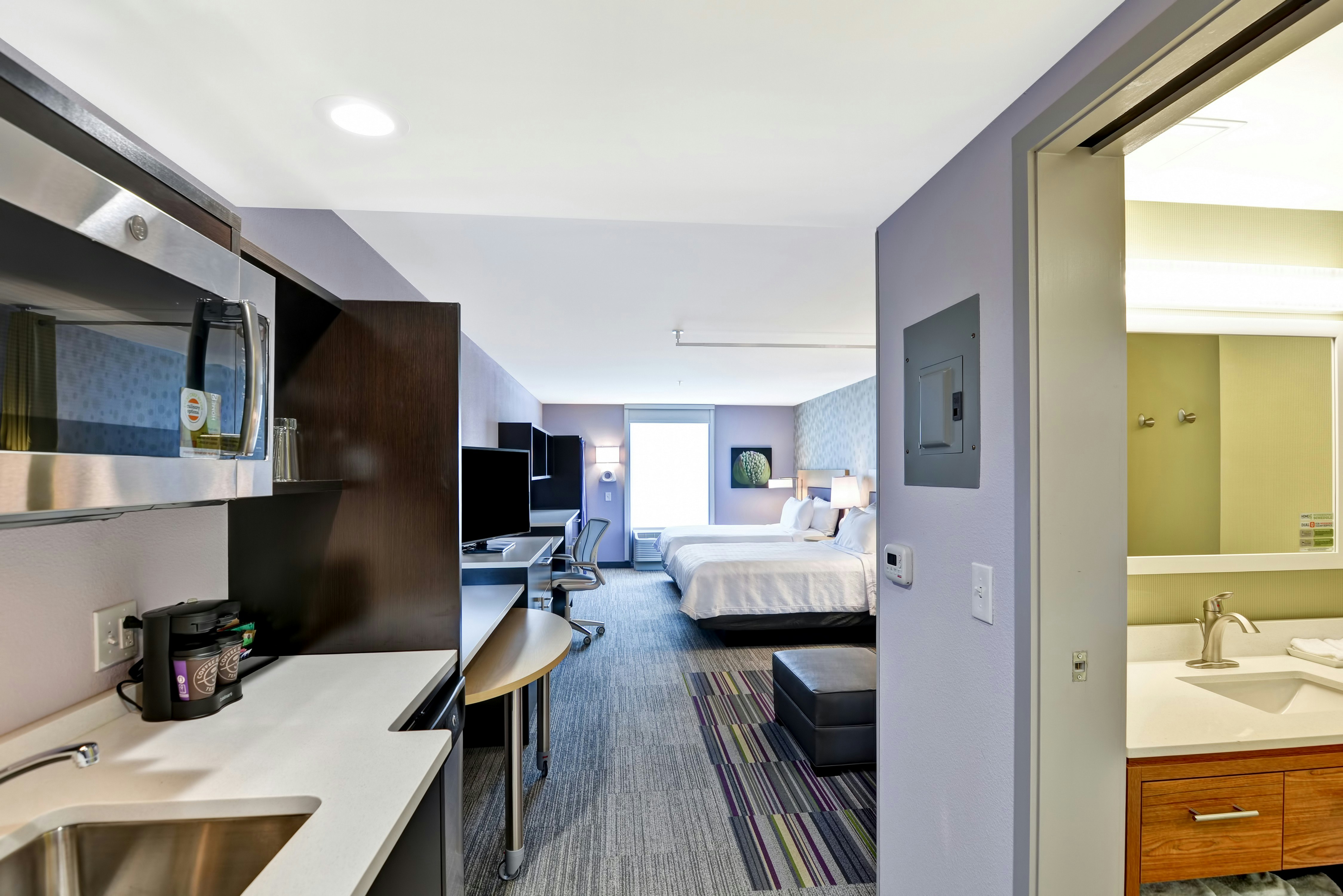2 QN BEDS STUDIO NONSMOK