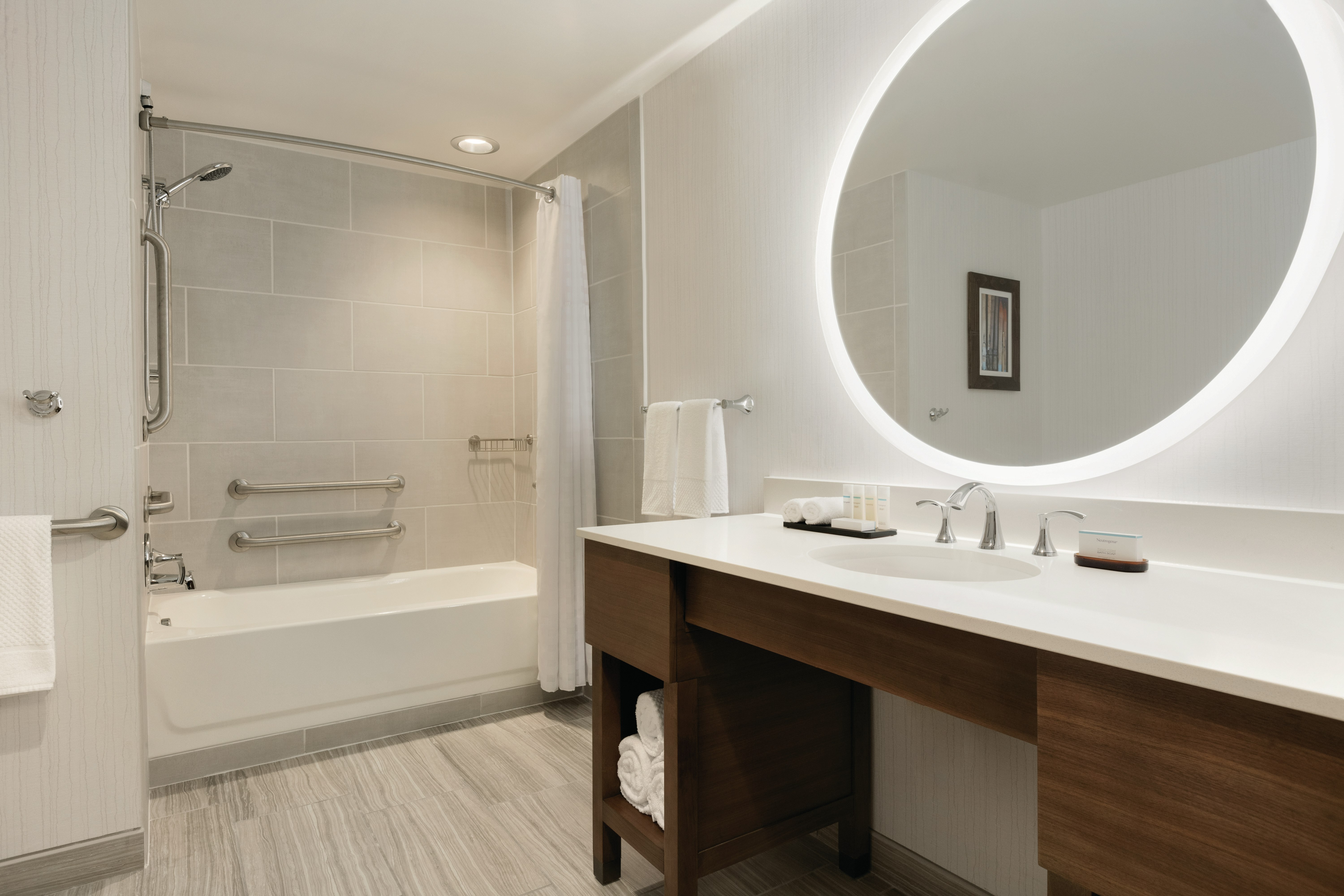 Embassy Suites by Hilton South Jordan Salt Lake City