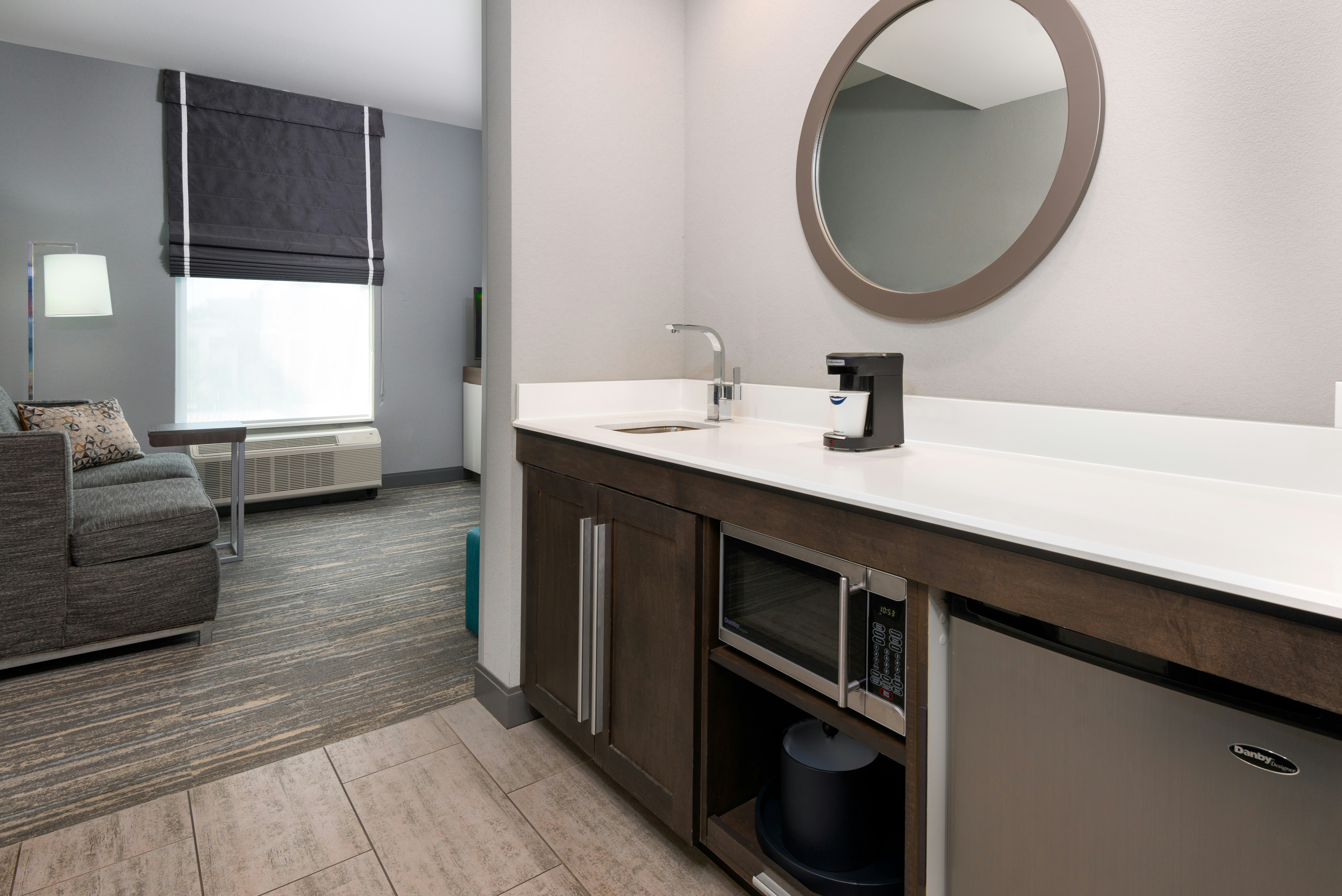 Hampton Inn and Suites Tallahassee Capitol – University
