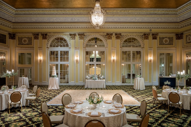 Amway Grand Plaza, Curio Collection by Hilton