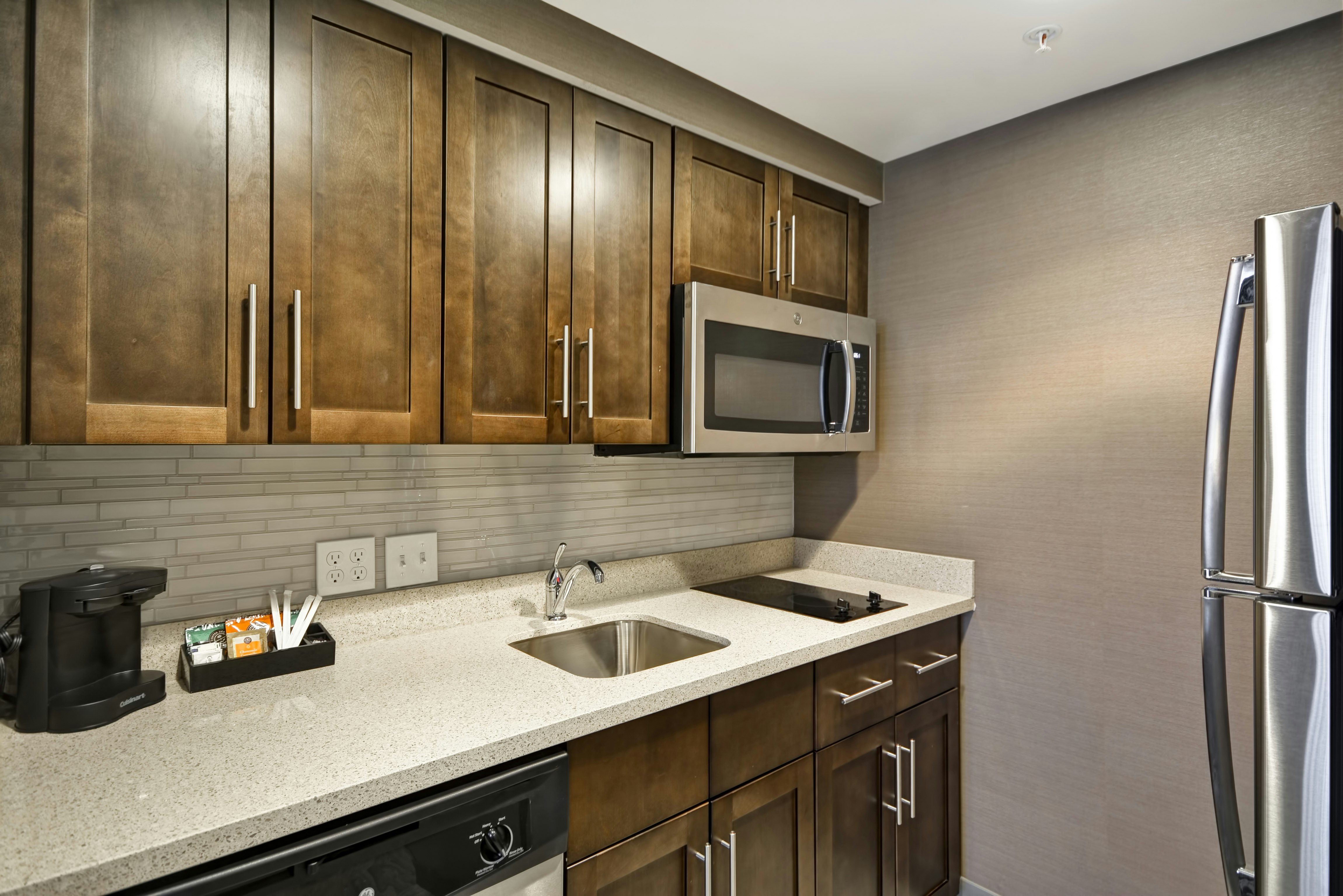 Homewood Suites by Hilton Warren Detroit