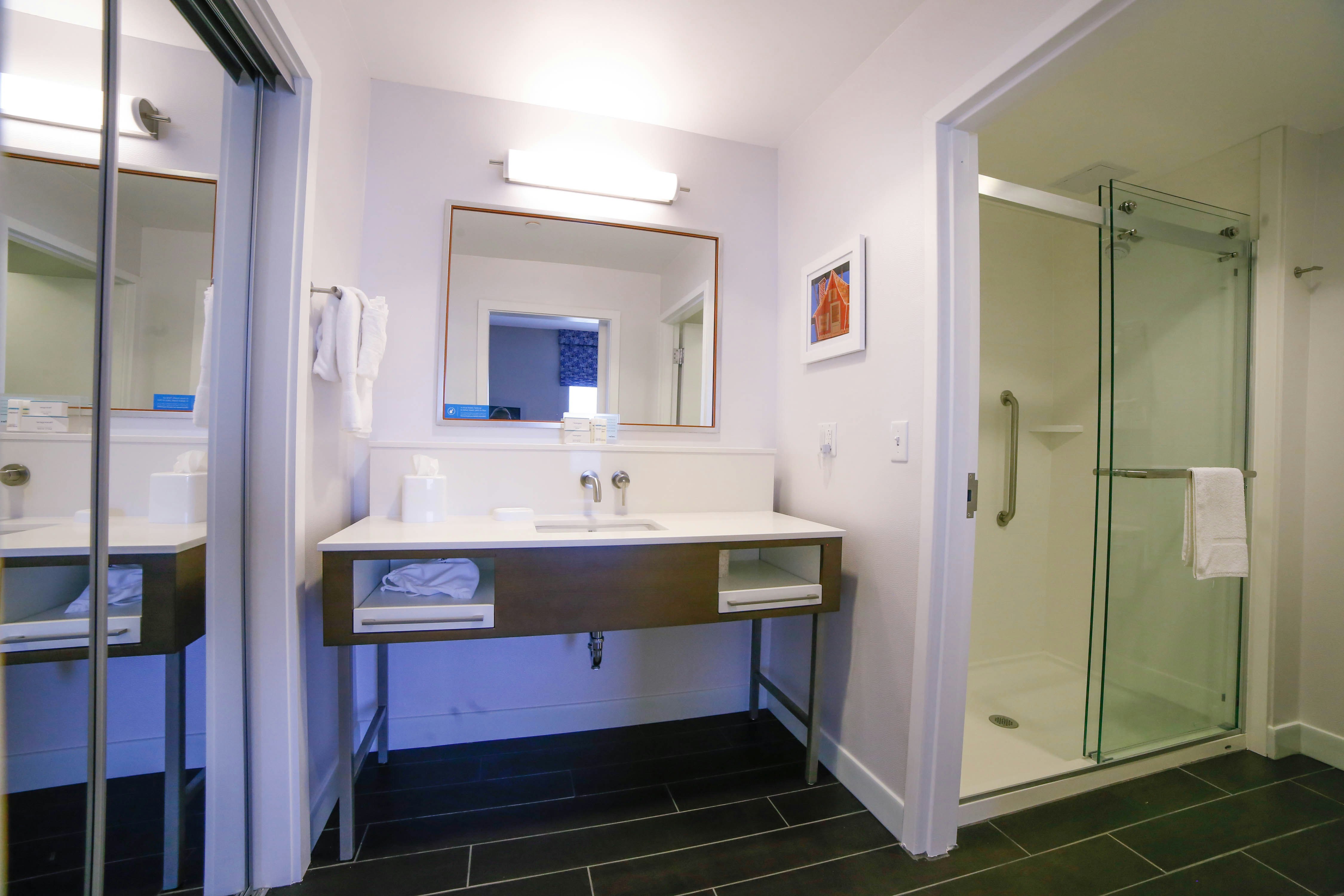 Hampton Inn & Suites Forest City