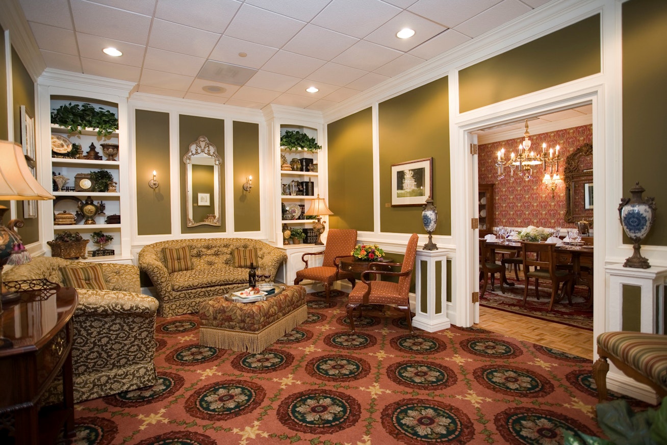 The Hotel Roanoke & Conference Center, Curio Collection by Hilton