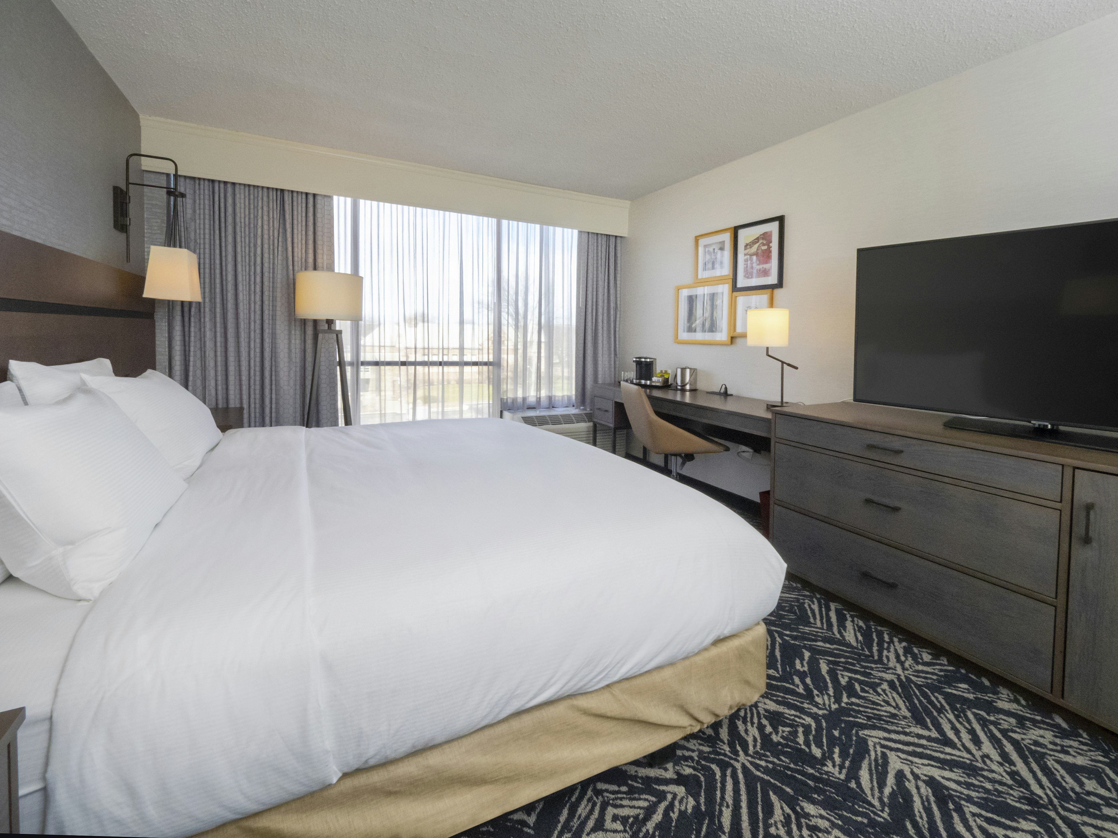 DoubleTree by Hilton Jamestown