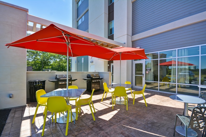 Home2 Suites by Hilton Queensbury Lake George