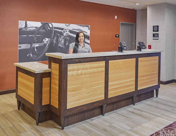 Hampton Inn & Suites Roseburg