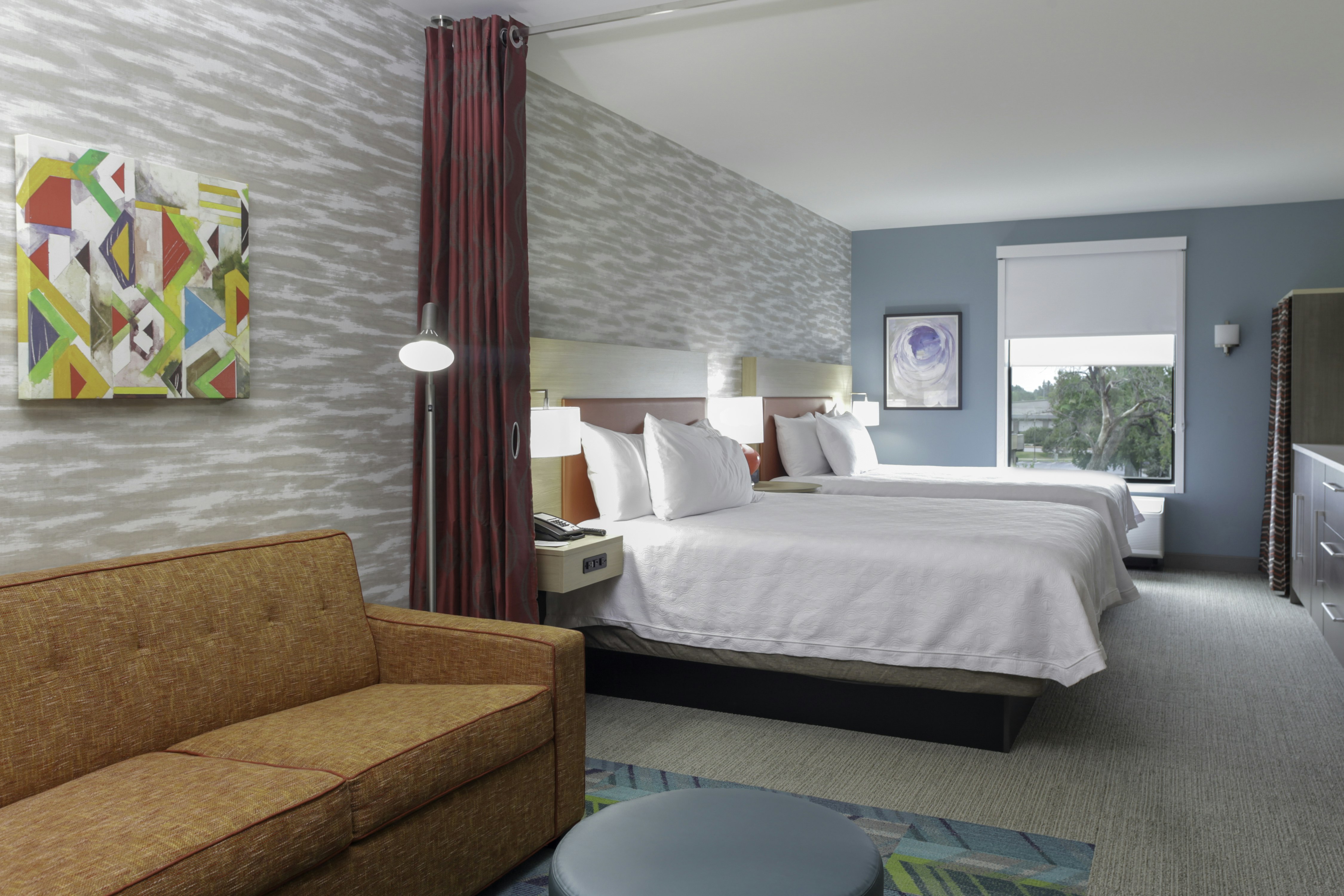 2 QN BEDS STUDIO NONSMOK