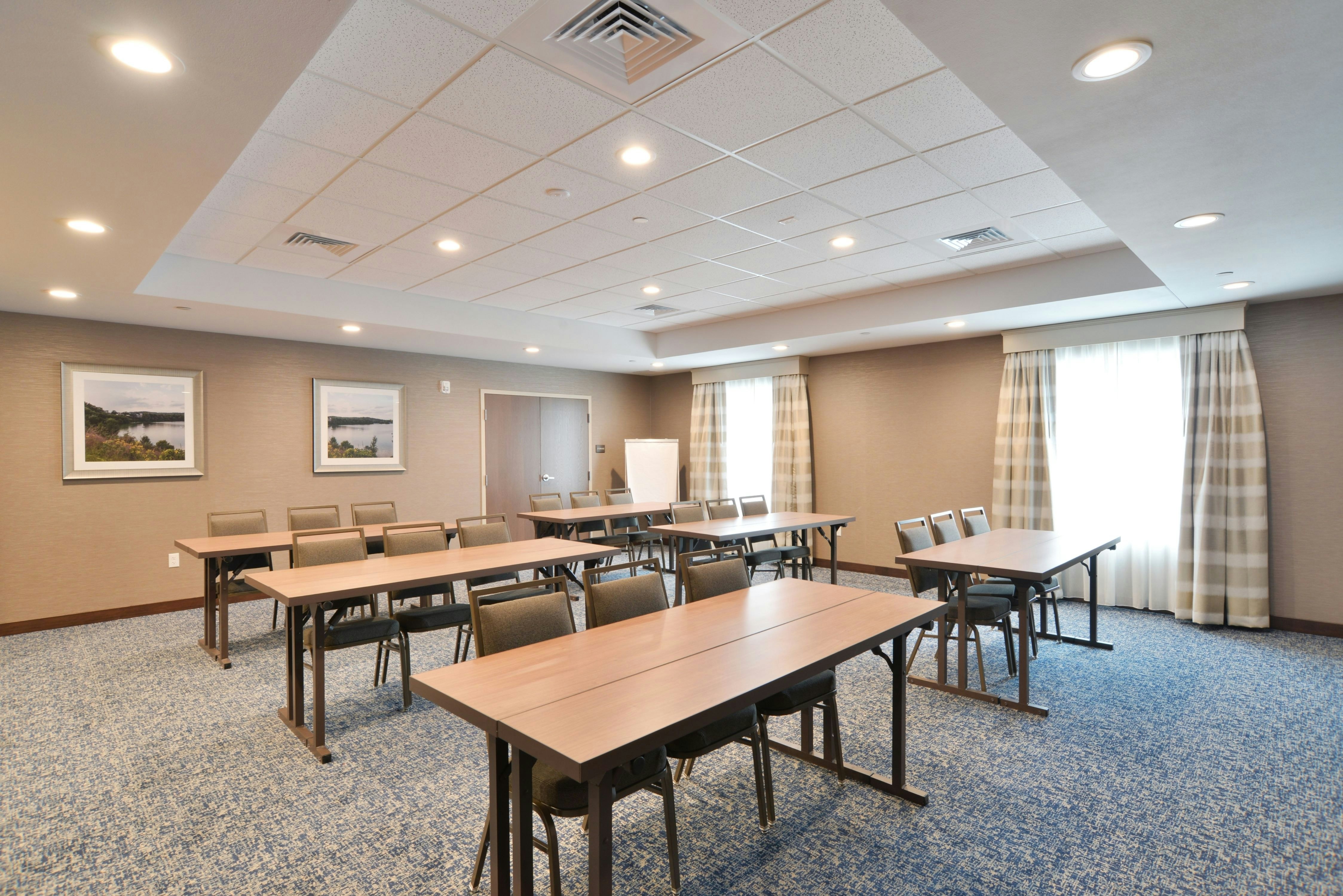 Hampton Inn & Suites Menomonie
