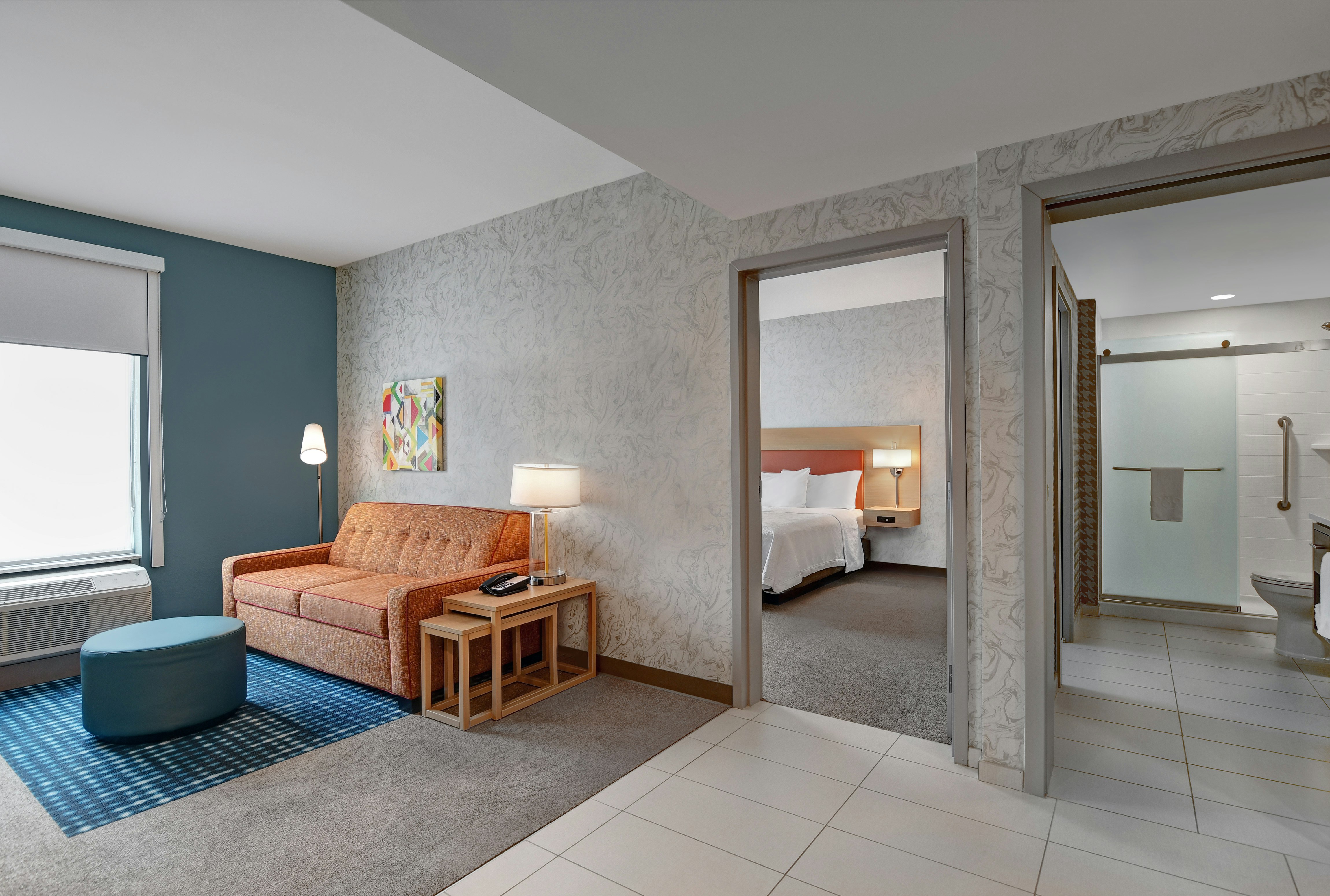 1 KING 1BDRM SUITE NONSMOK
