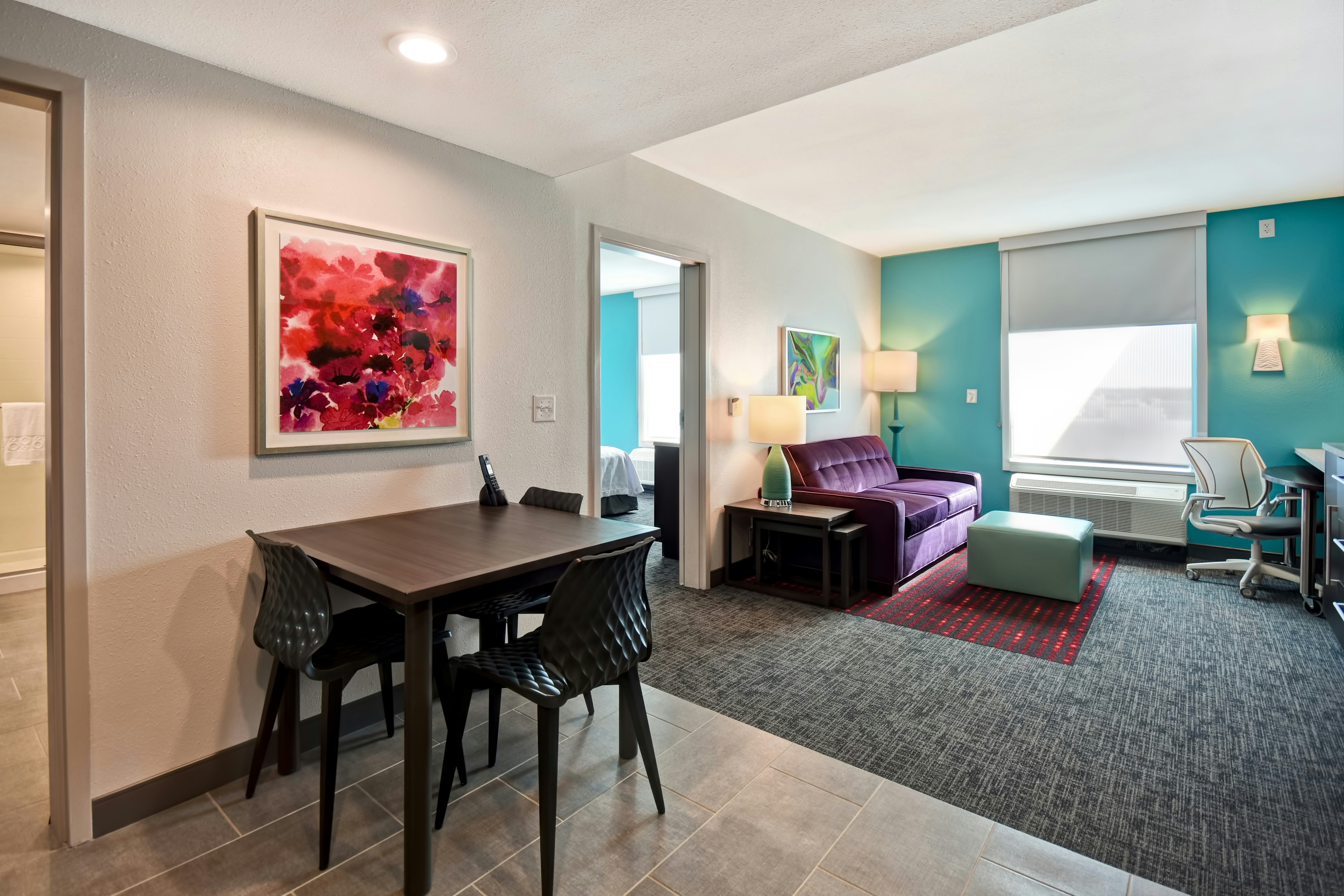 1 KING 1BDRM SUITE NONSMOK