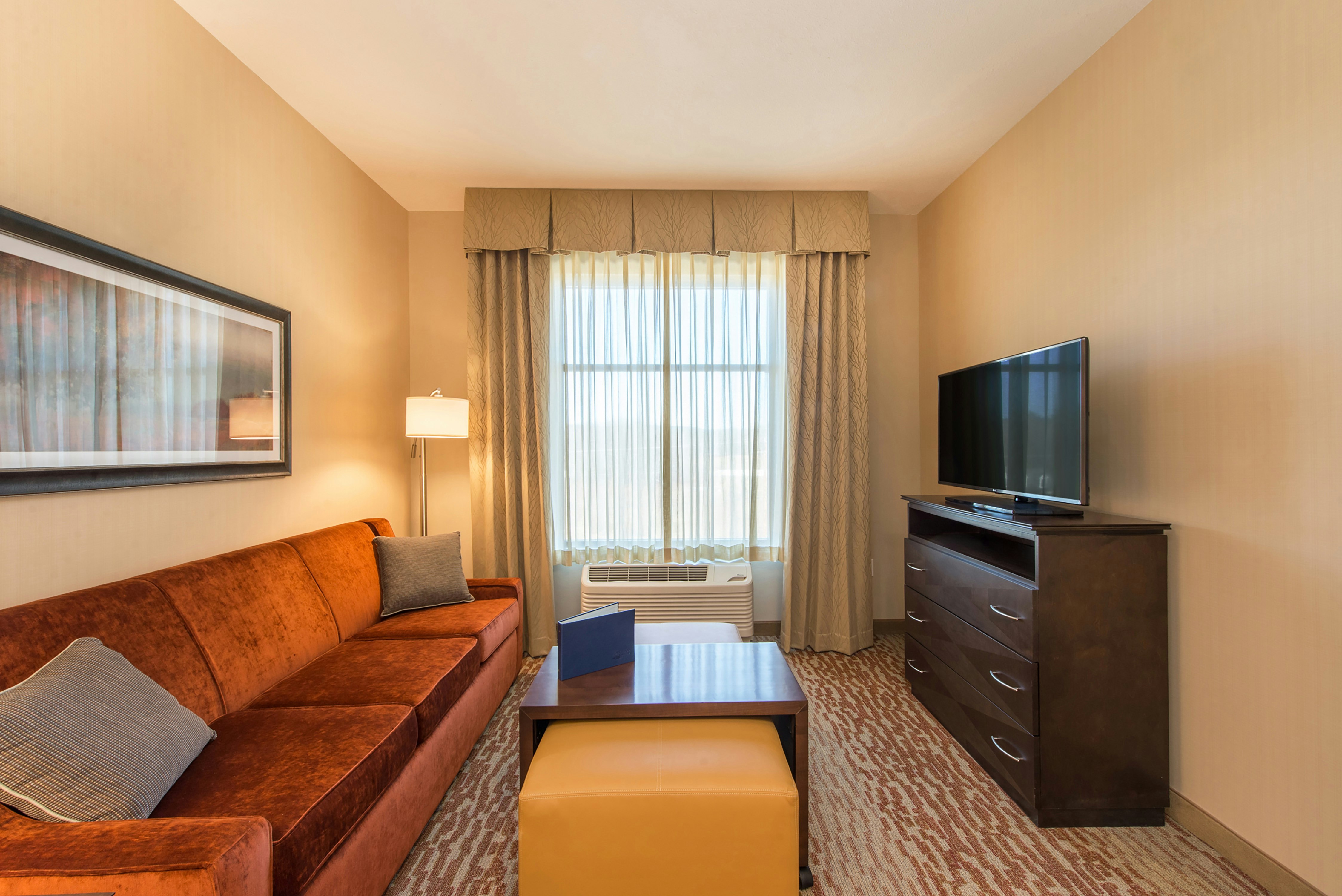 1 KING 1BDRM SUITE NONSMOK