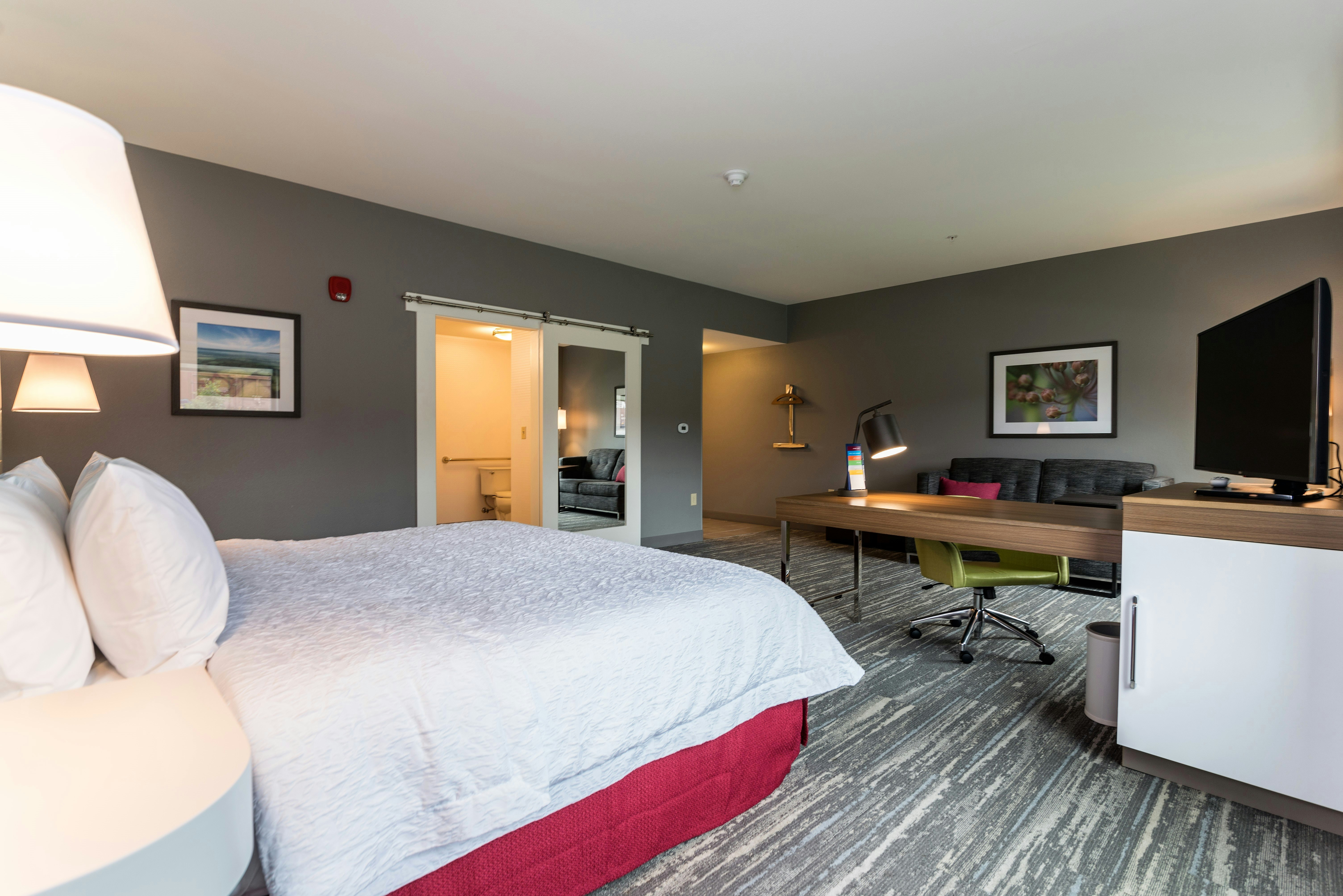 Hampton Inn & Suites Detroit/Allen Park