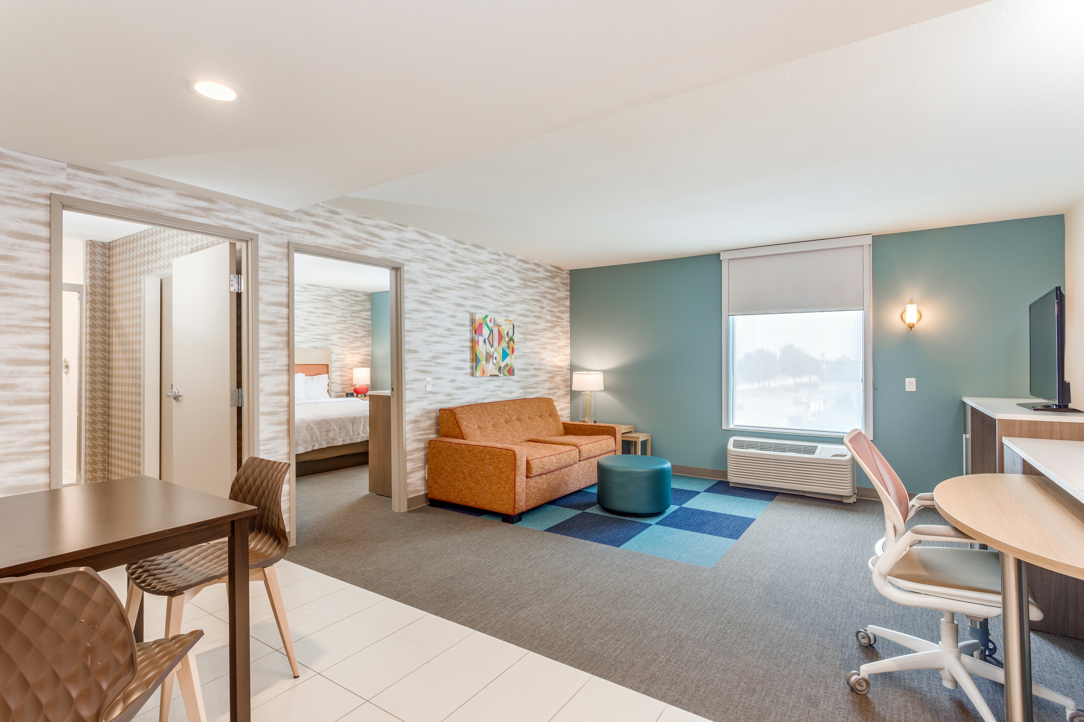 1 KING 1BDRM SUITE NONSMOK