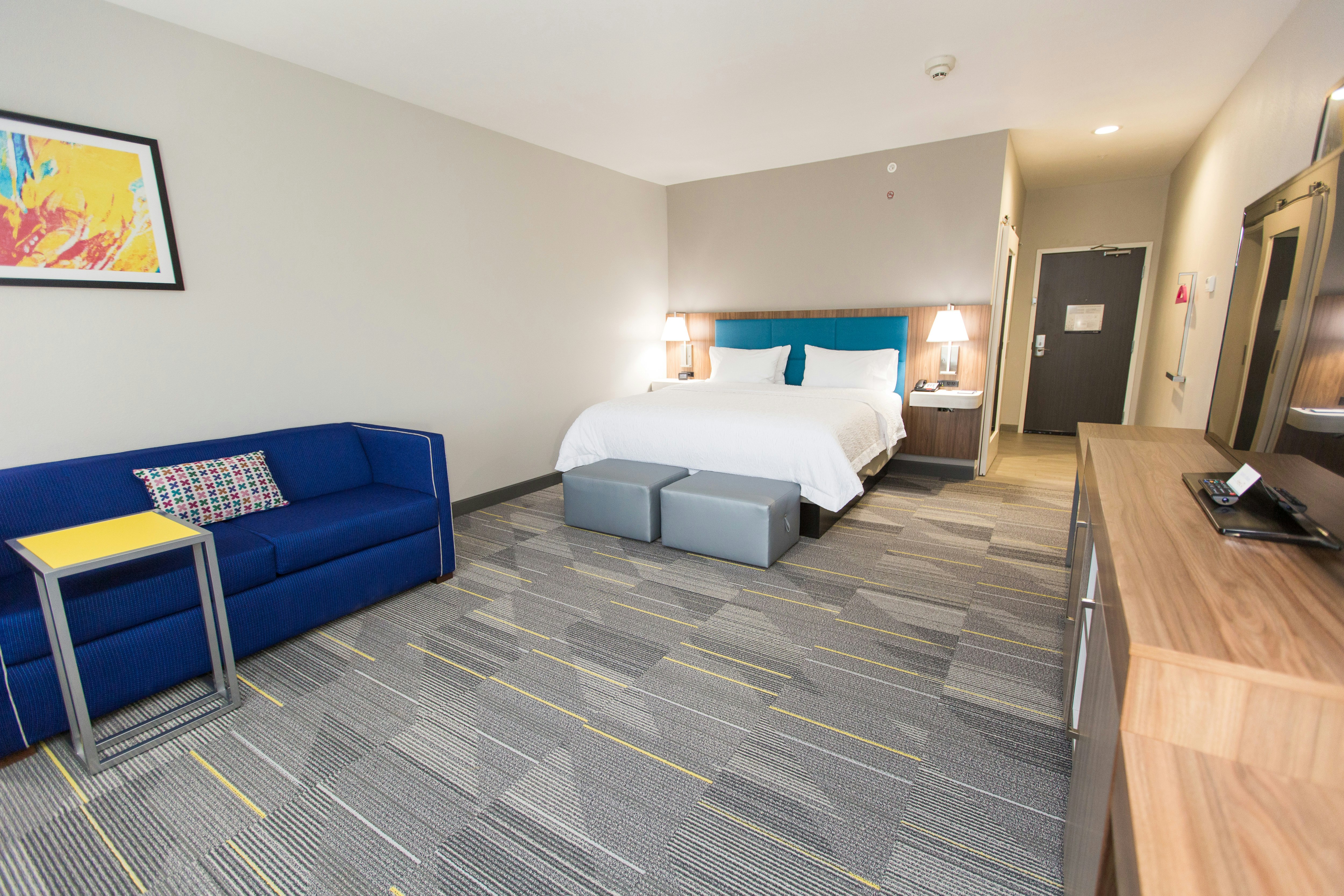 Hampton Inn Mustang