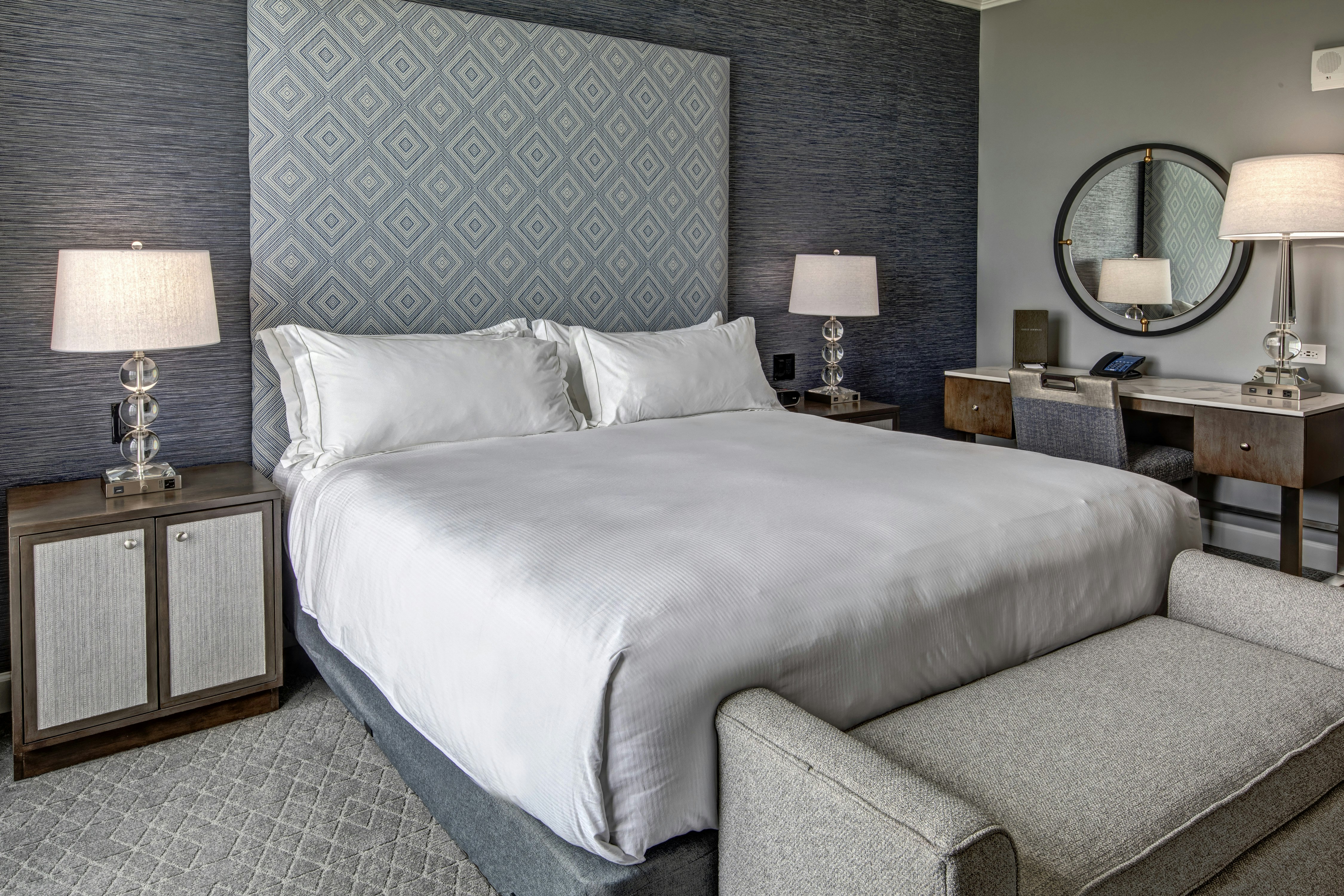 1 KING BED