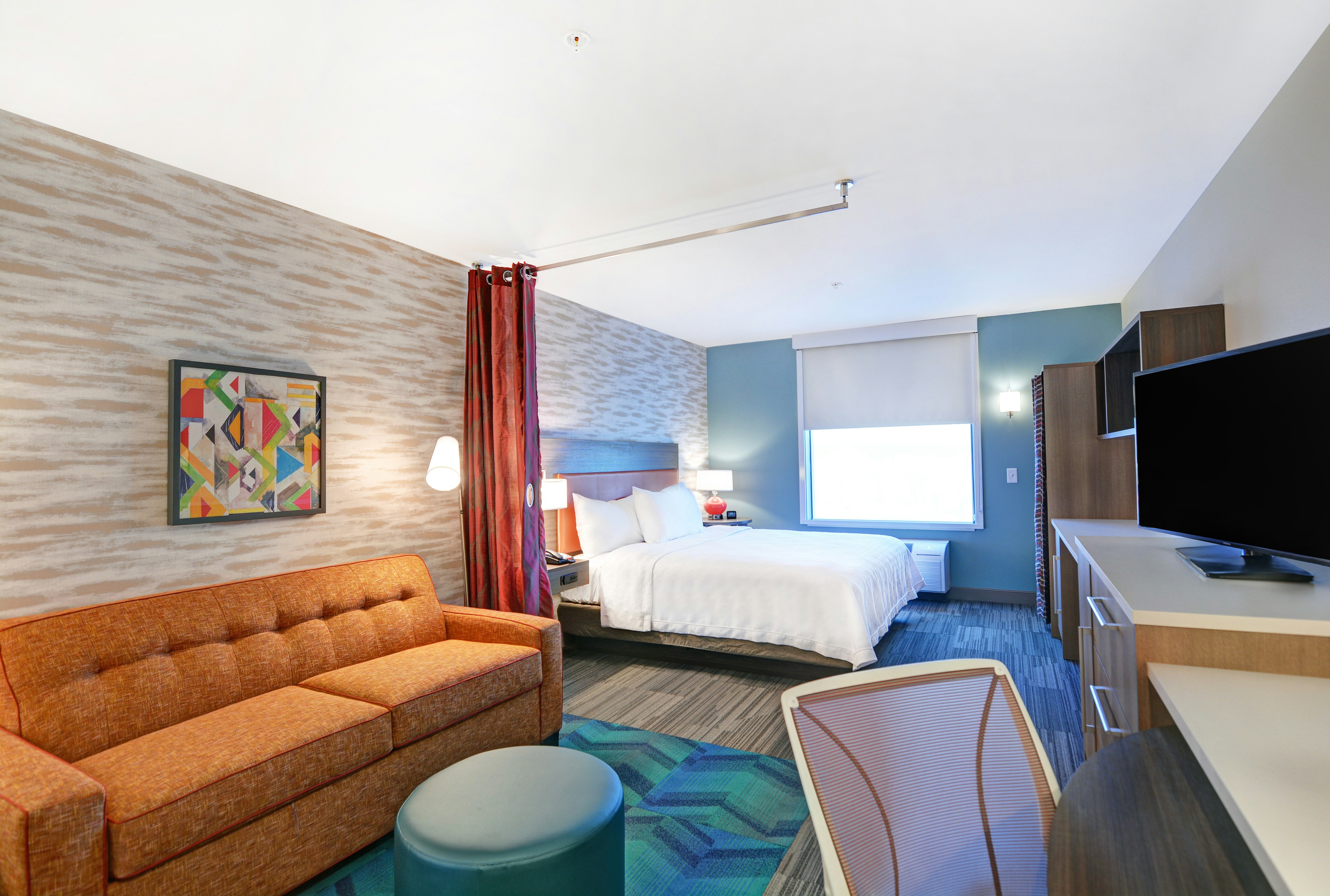 stayAPT Suites Louisville North – Clarksville
