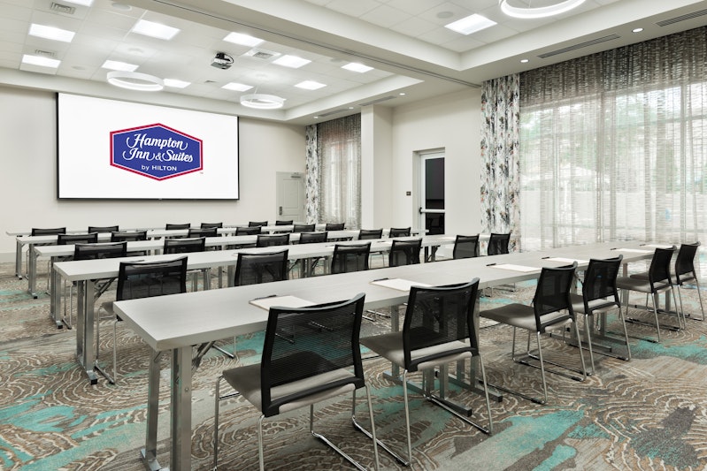Hampton Inn & Suites Atlanta Buckhead Place