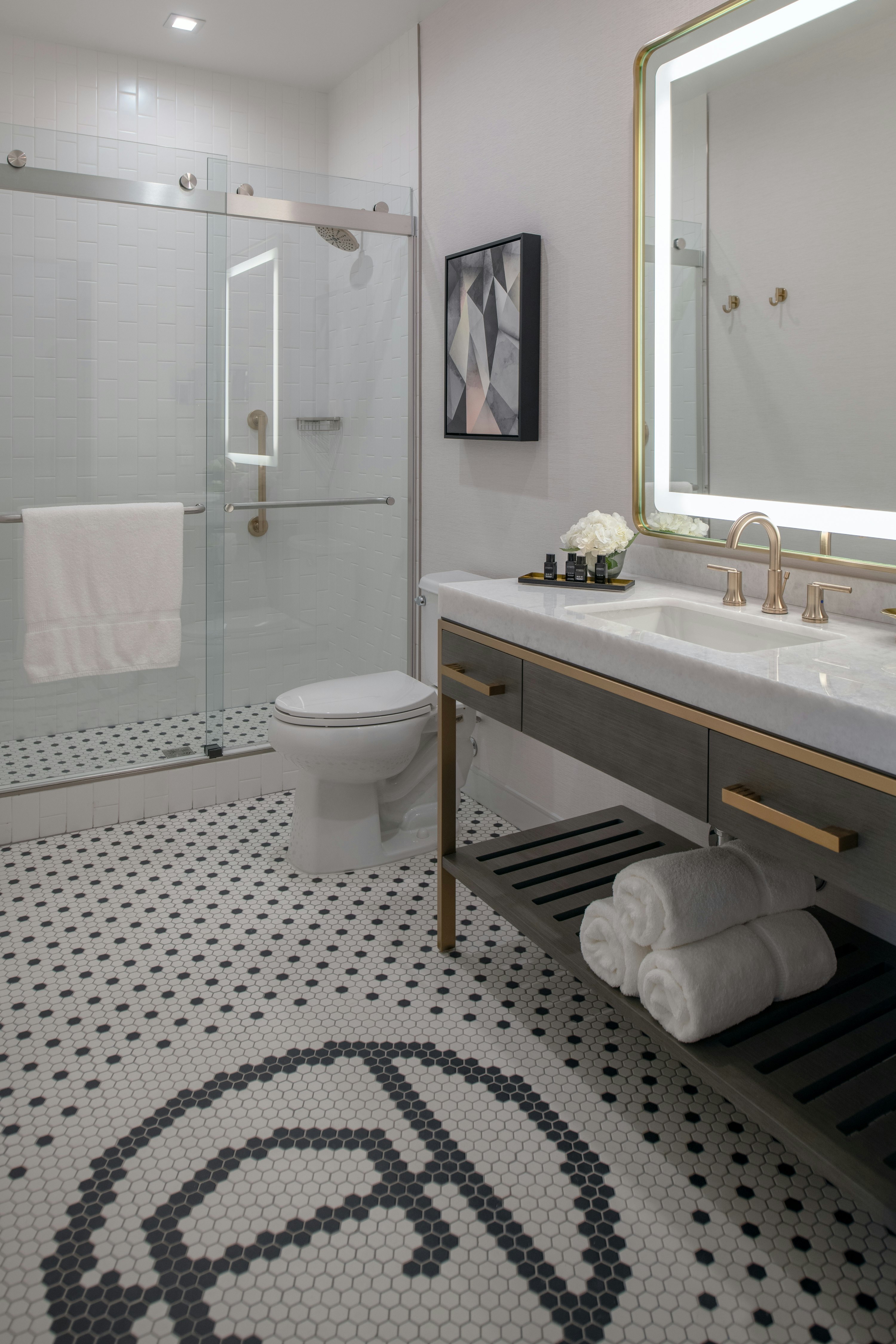 Tulsa Club Hotel, Curio Collection by Hilton