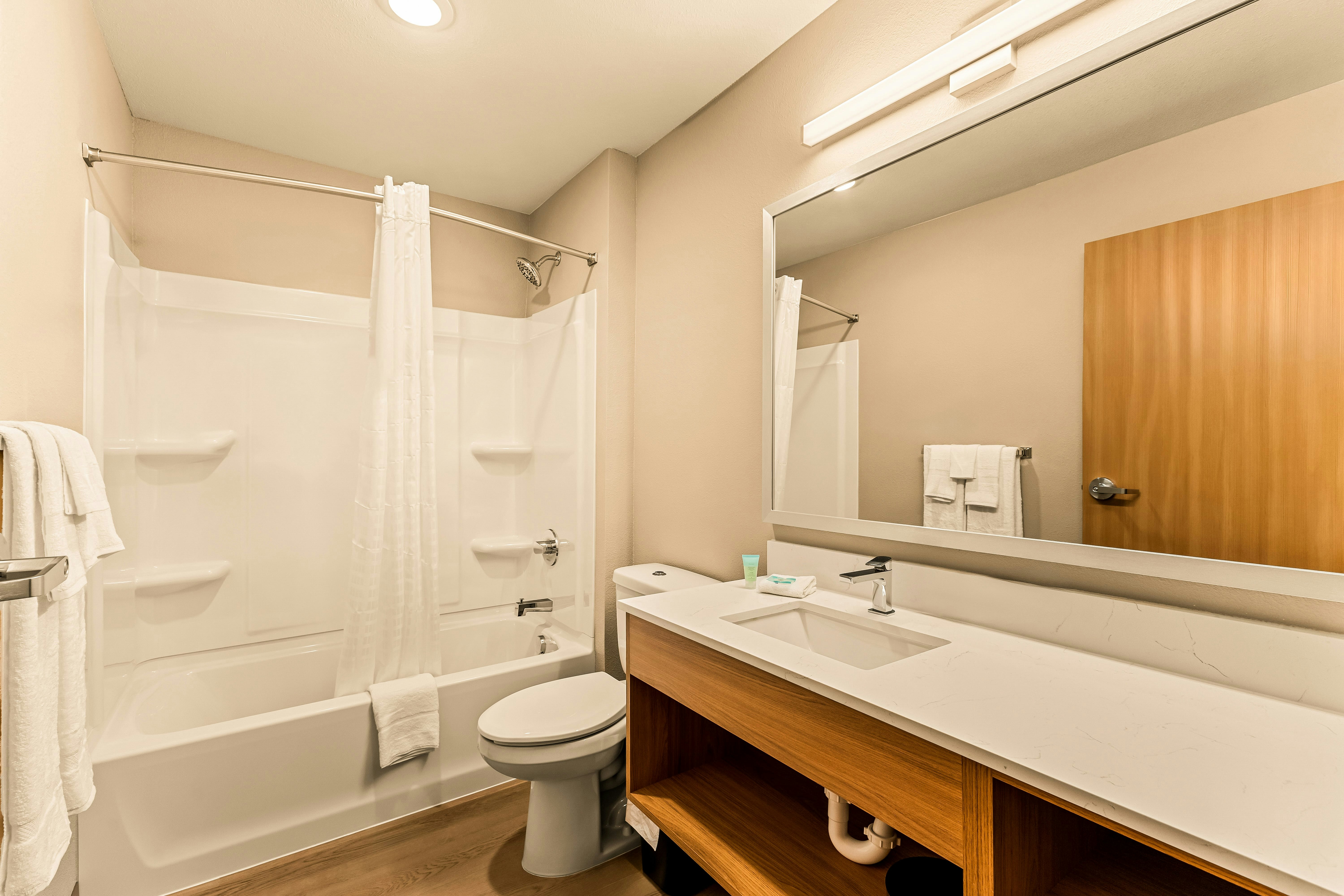 Livaway Suites Salt Lake City West Jordan