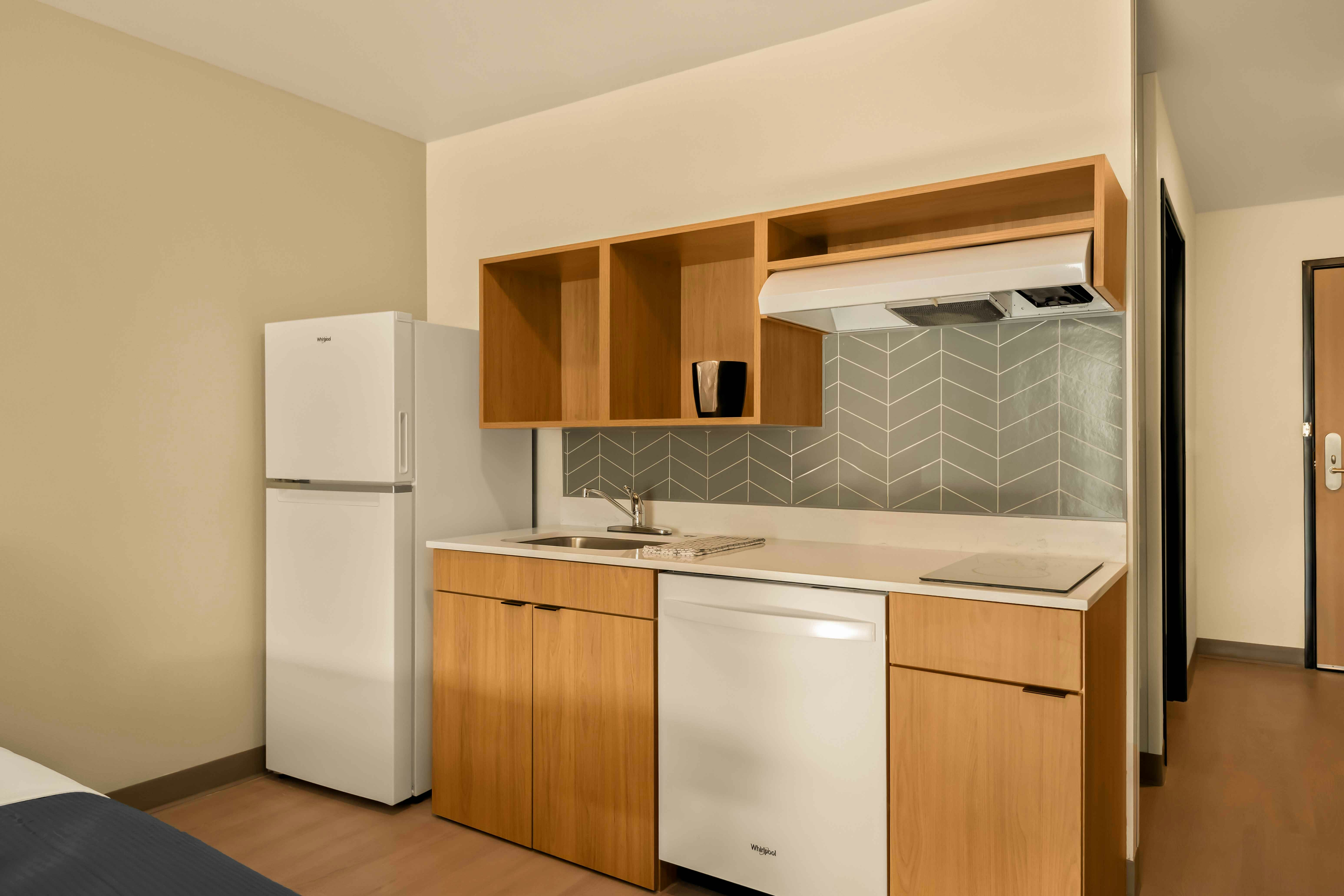LivAway Suites Phoenix – Tolleson