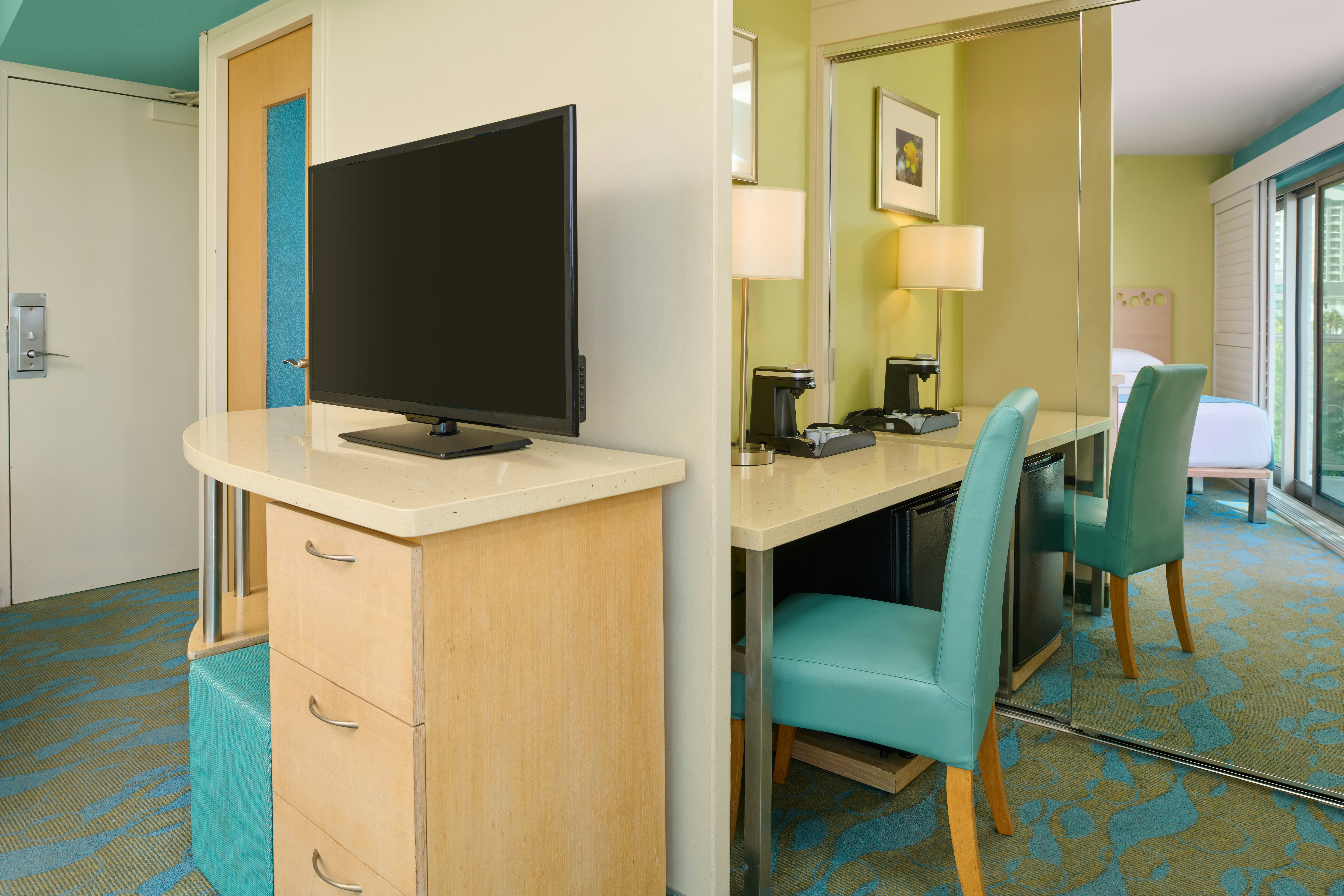 Waikiki Circle Hotel