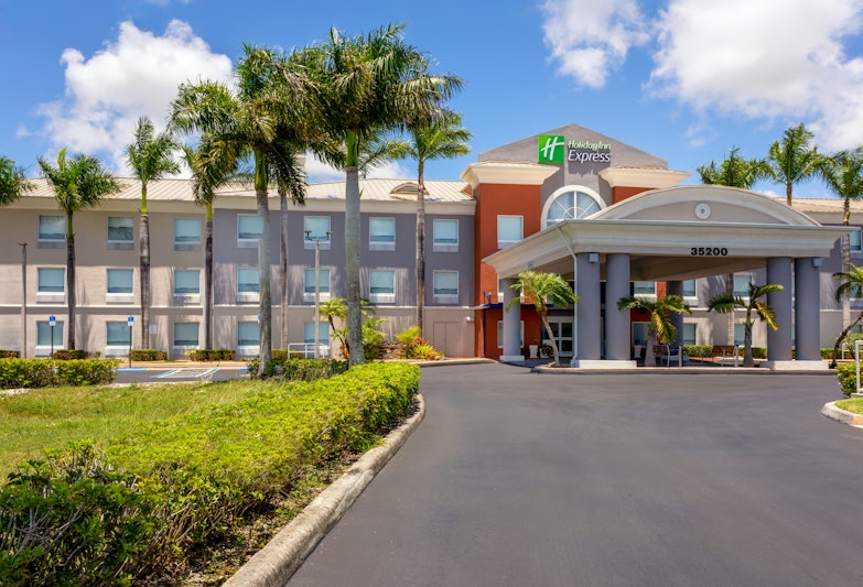 HOLIDAY INN EXP STES FL CITY