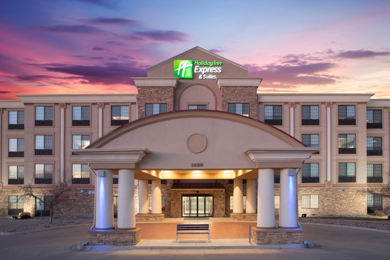 HOLIDAY INN EXP STES FT.COLLIN