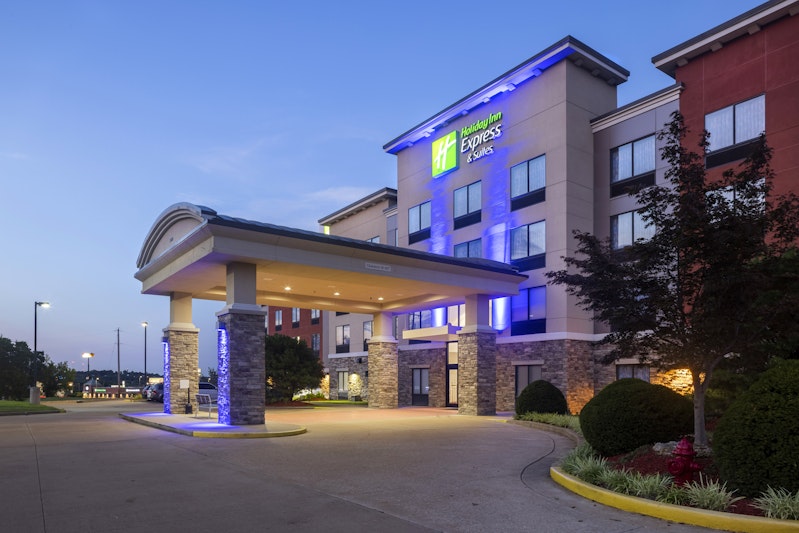 HOLIDAY INN EXP STES FESTUS S