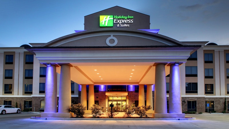 Holiday Inn Express Hotel & Suites Natchez South West